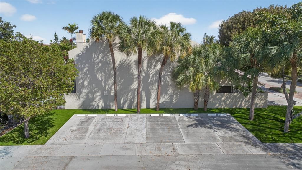 210 Washingtonia Avenue, Lauderdale by the Sea, FL 33308 Photo