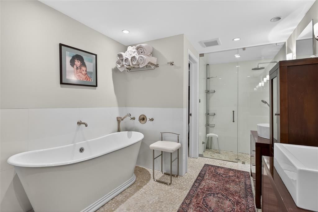 210 Washingtonia Avenue, Lauderdale by the Sea, FL 33308 Photo