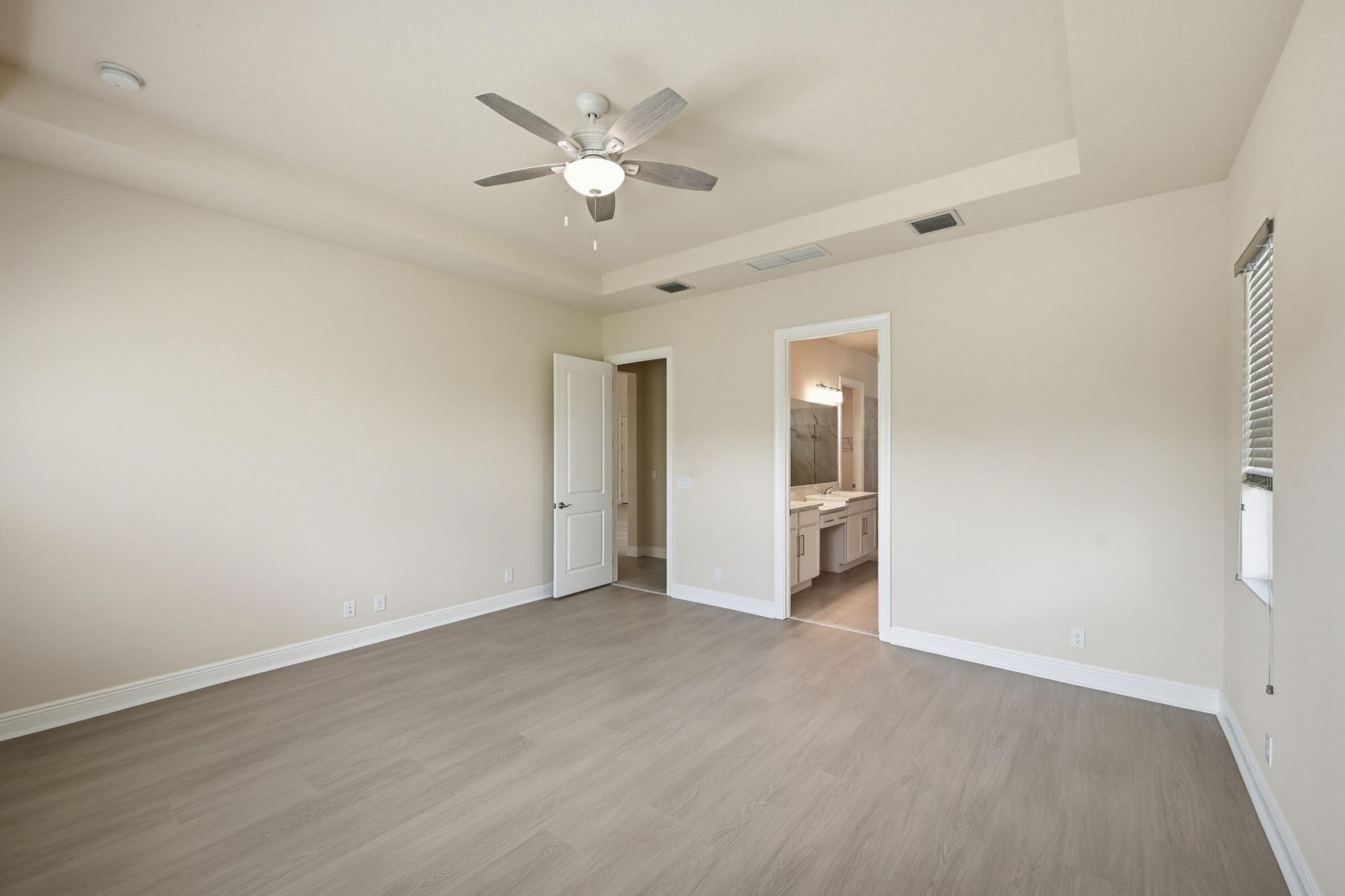 9334 Crestview Circle, Palm Beach Gardens, FL 33412 Photo