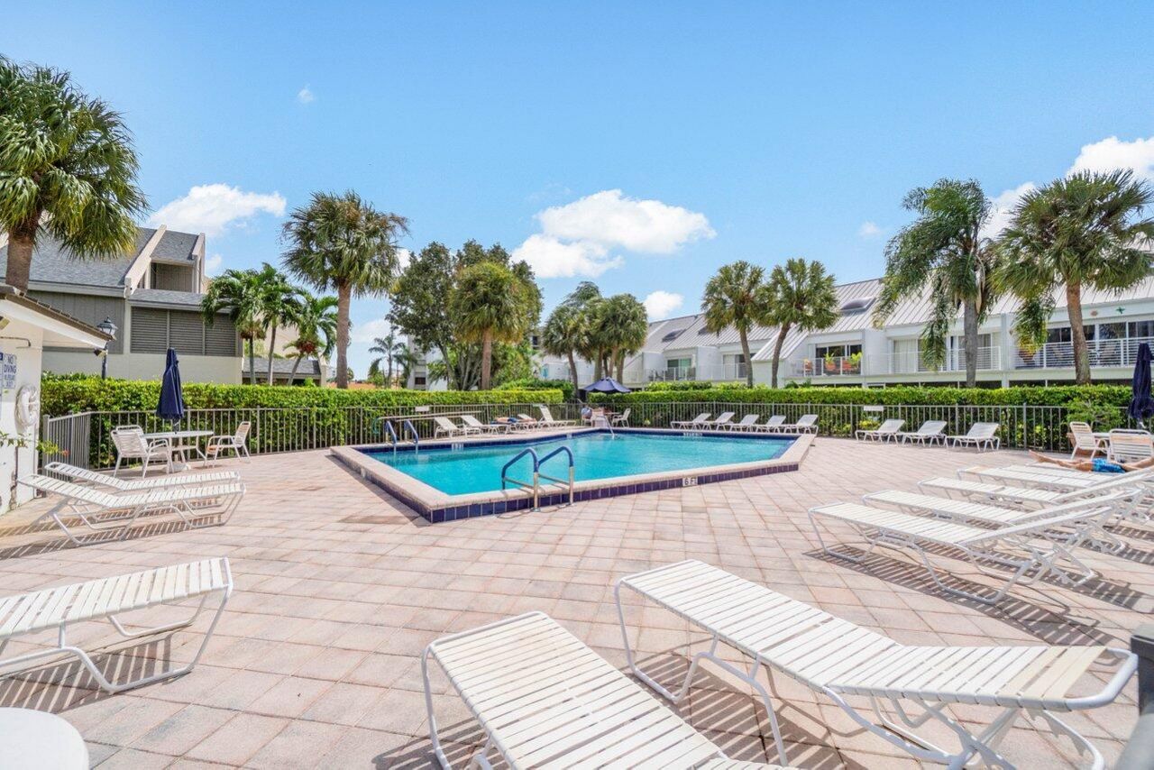 1605 S Us Highway 1, Unit V6-106, Jupiter, FL 33477 Photo