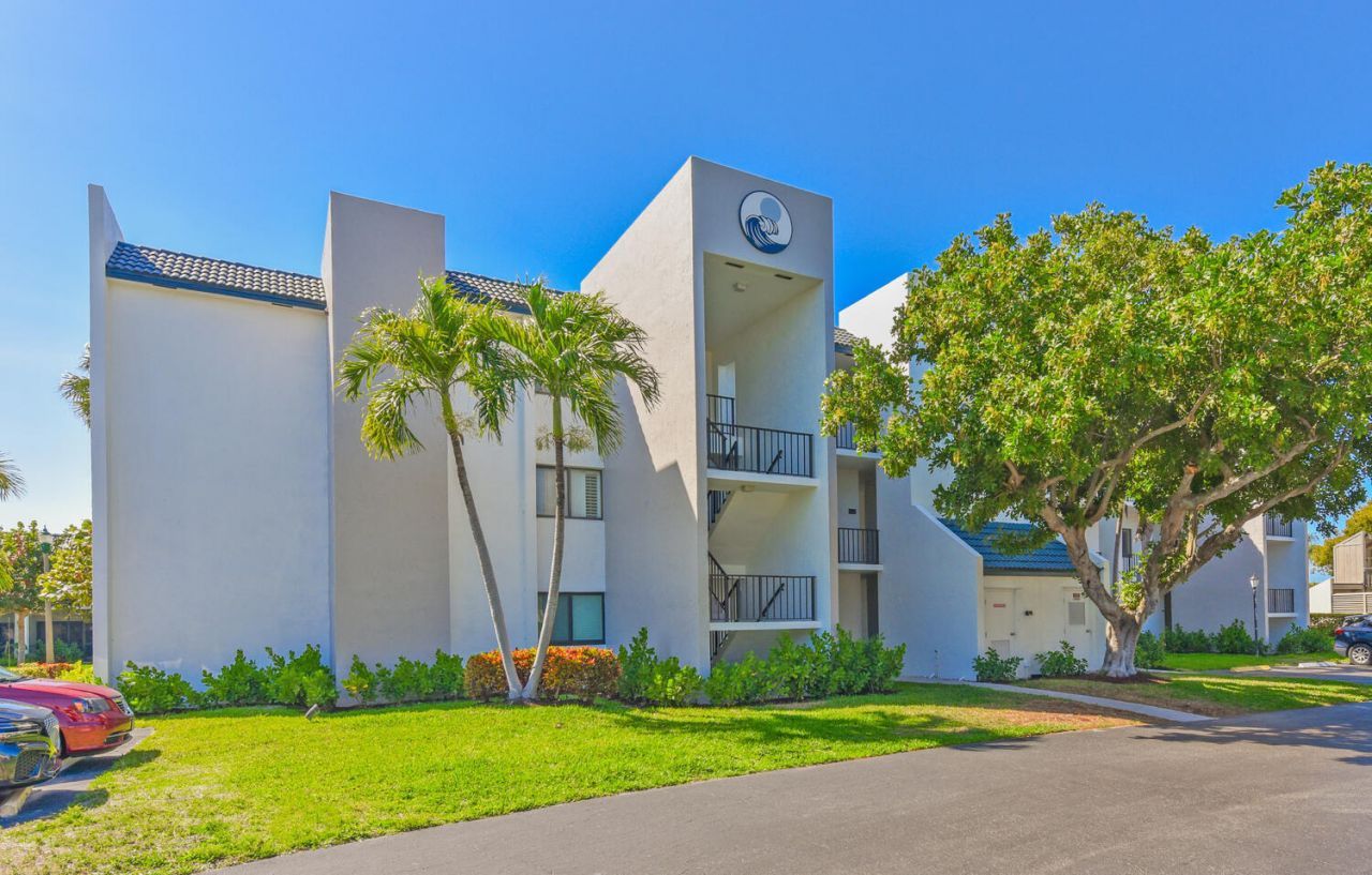 1605 S Us Highway 1, Unit V6-106, Jupiter, FL 33477 Photo