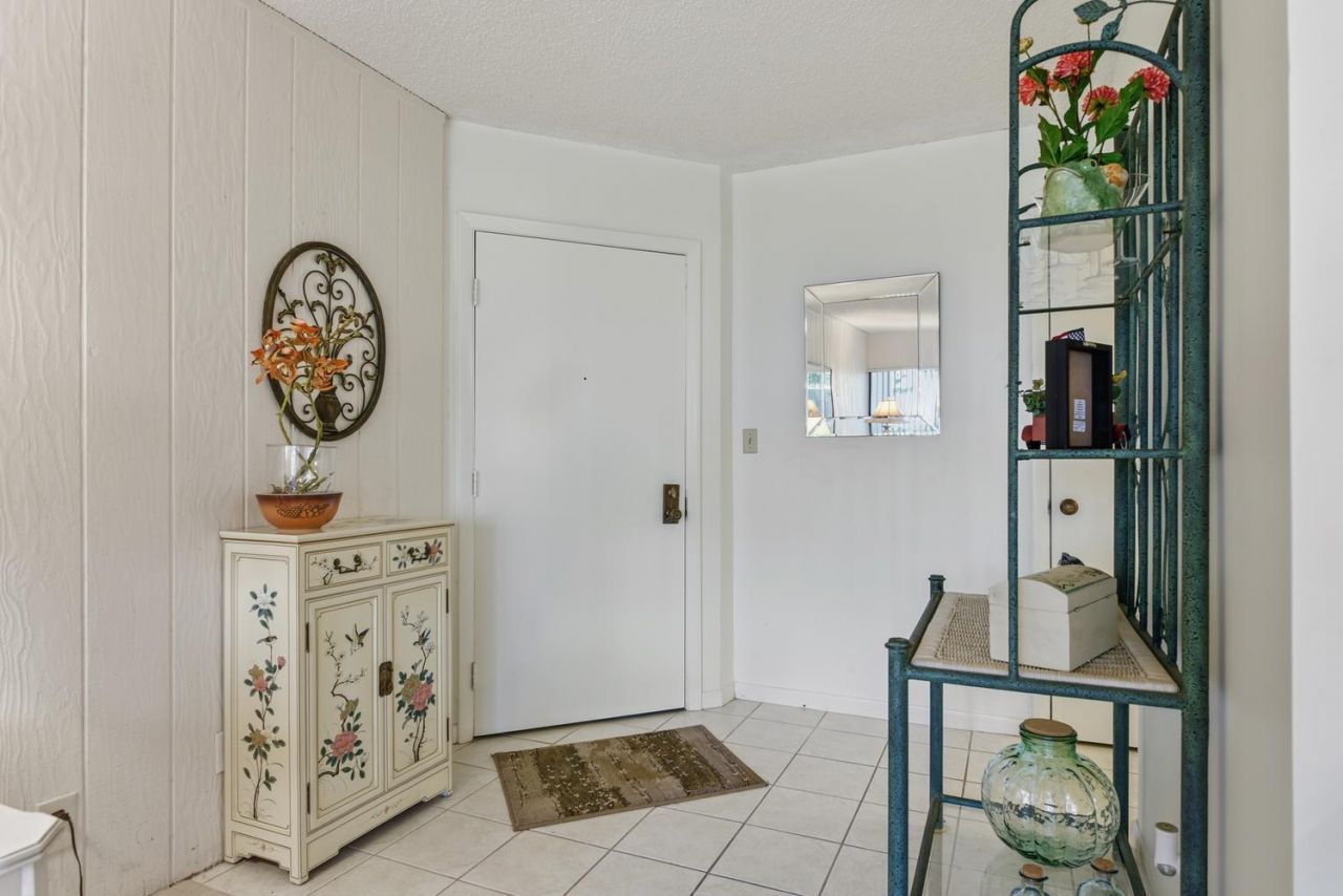1605 S Us Highway 1, Unit V6-106, Jupiter, FL 33477 Photo