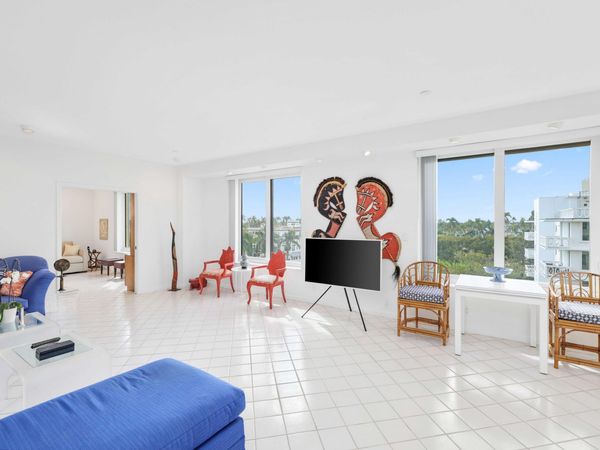 150 Bradley Place, Unit 415, Palm Beach, FL 33480