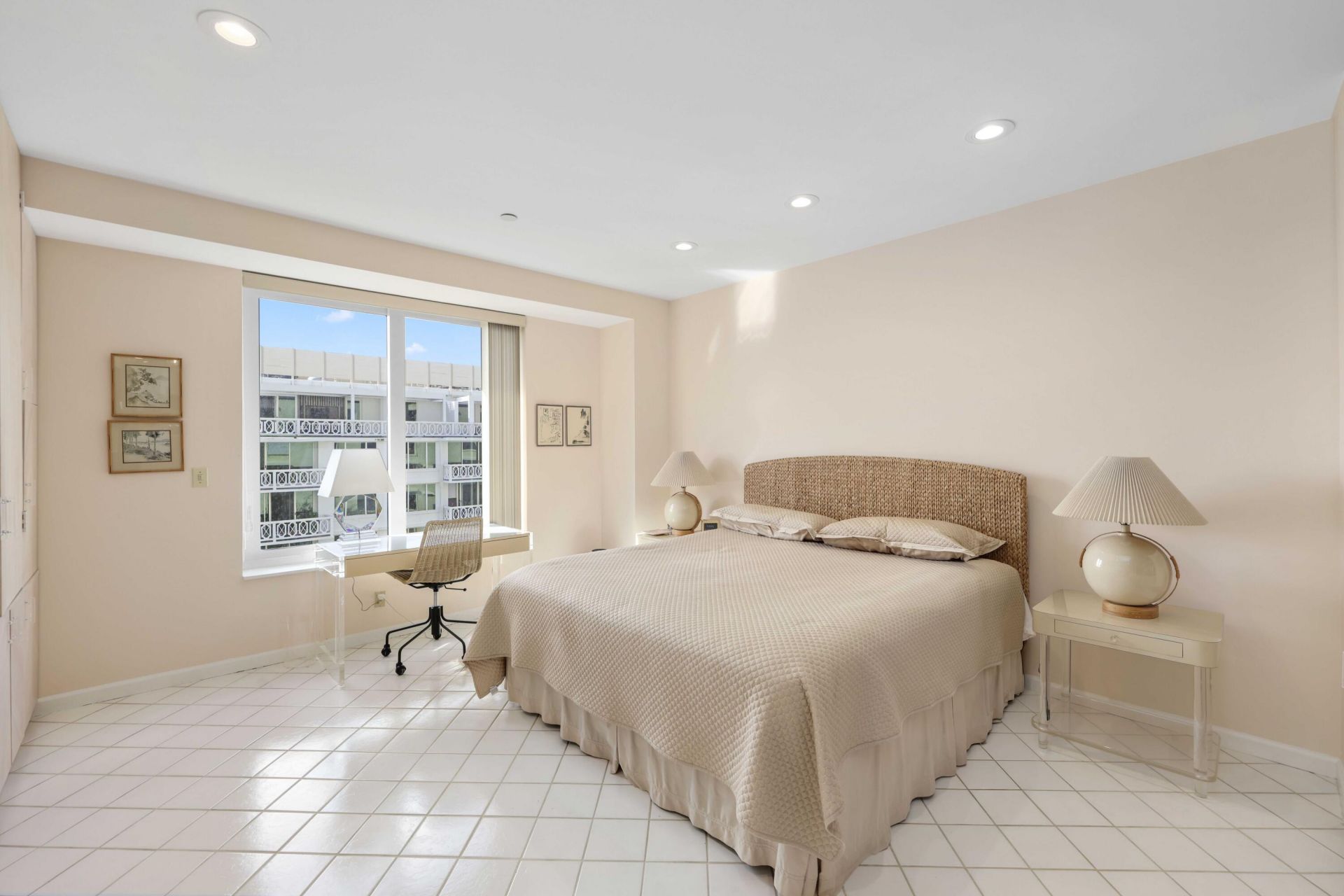 150 Bradley Place, Unit 415, Palm Beach, FL 33480 Photo