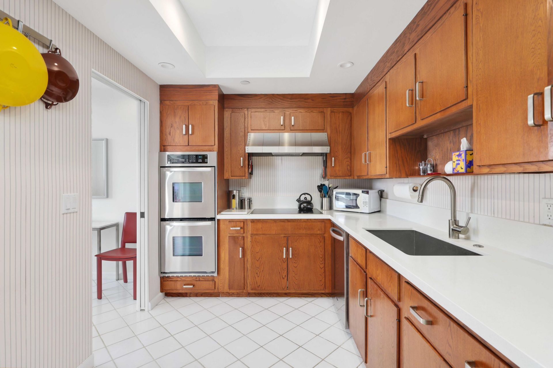 150 Bradley Place, Unit 415, Palm Beach, FL 33480 Photo