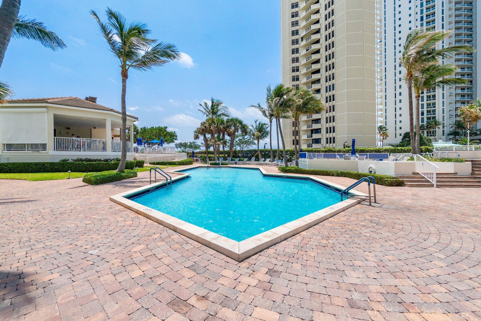 3000 N Ocean Drive, Unit 8-f, Singer Island, FL 33404 Photo