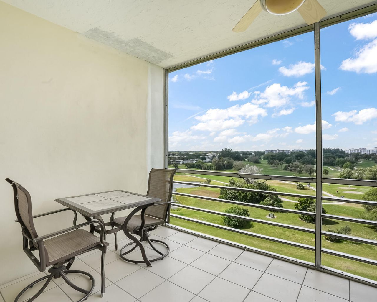 2671 S Course Dr, Unit 907, Pompano Beach, FL 33069 Photo