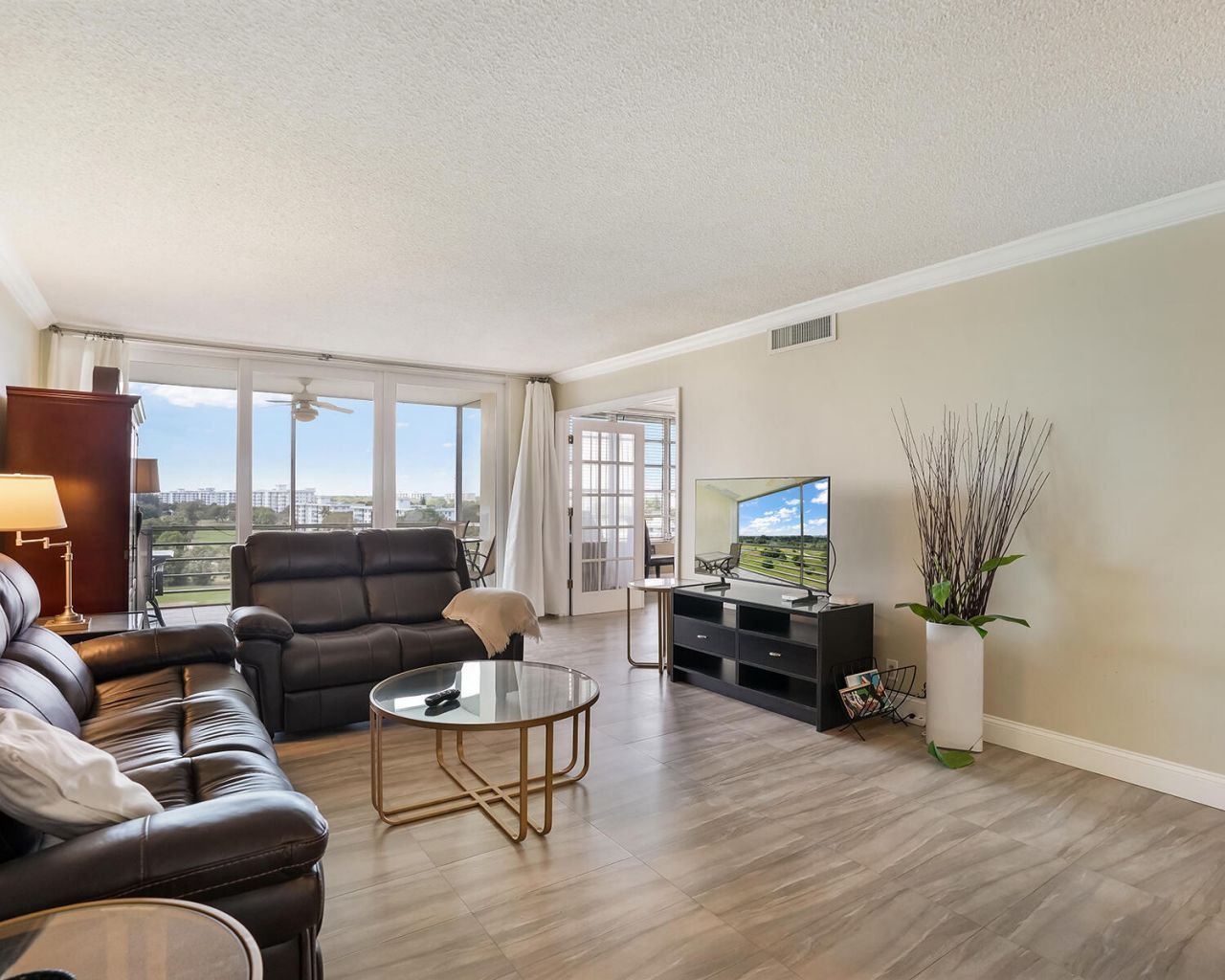 2671 S Course Dr, Unit 907, Pompano Beach, FL 33069 Photo