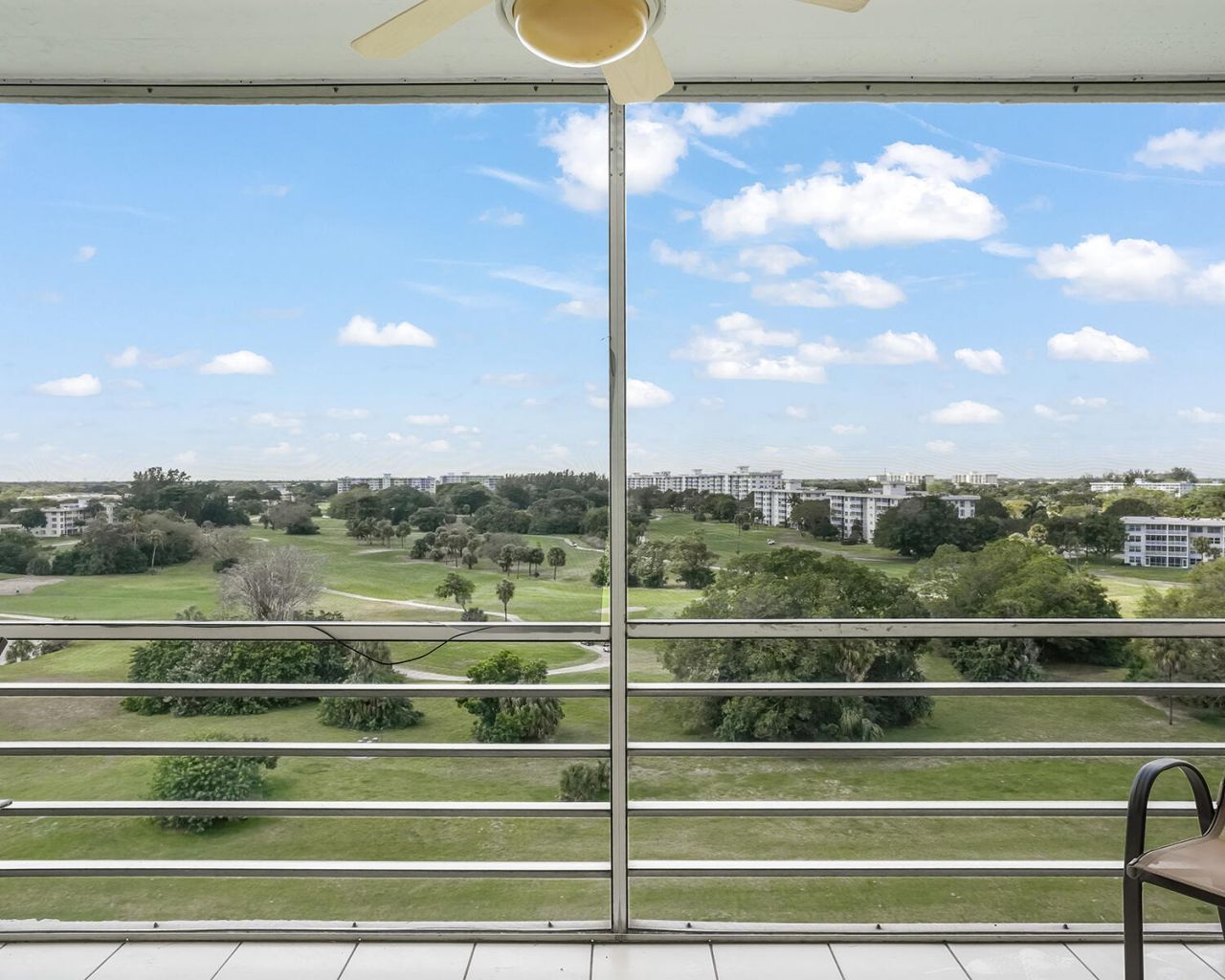 2671 S Course Dr, Unit 907, Pompano Beach, FL 33069 Photo