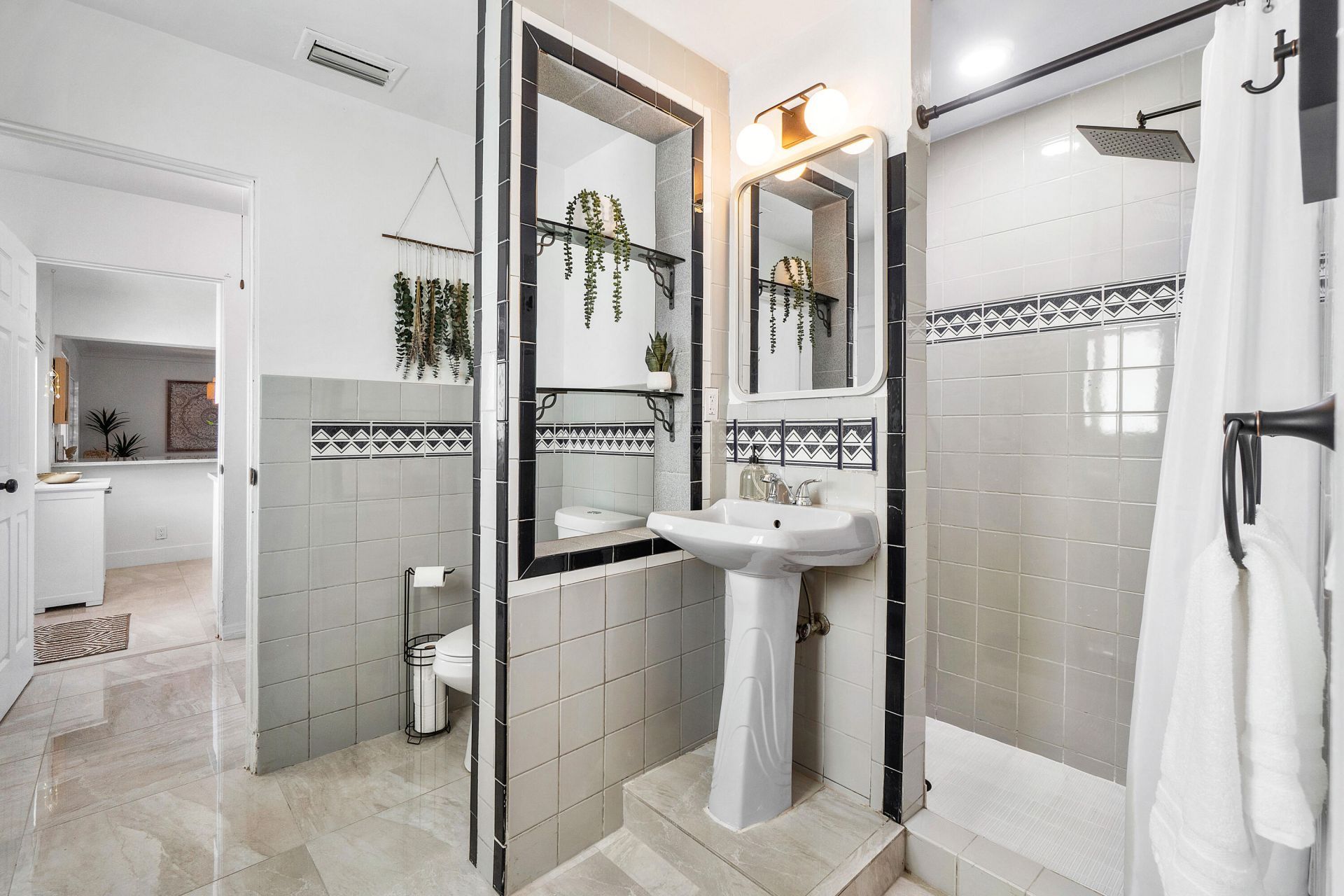 4300 Brooks Avenue, West Palm Beach, FL 33407 Photo