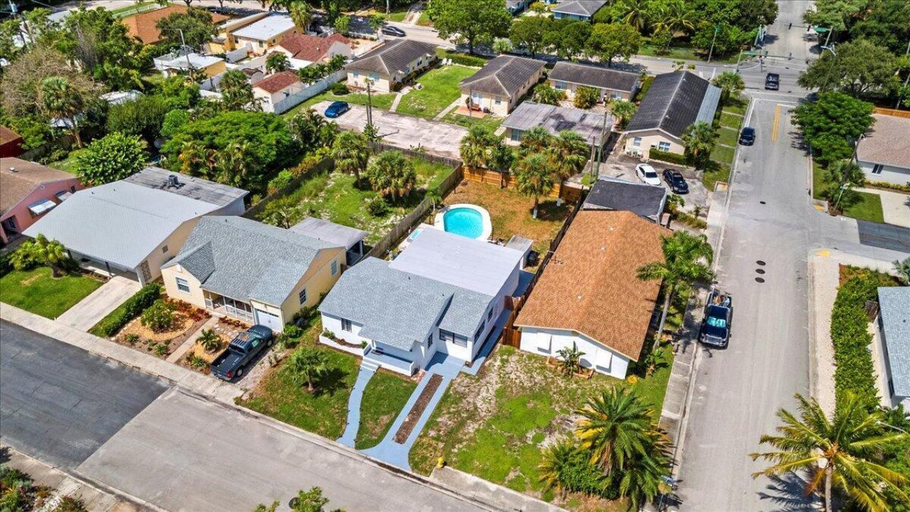 1227 N Ocean Breeze, Lake Worth Beach, FL 33460 Photo