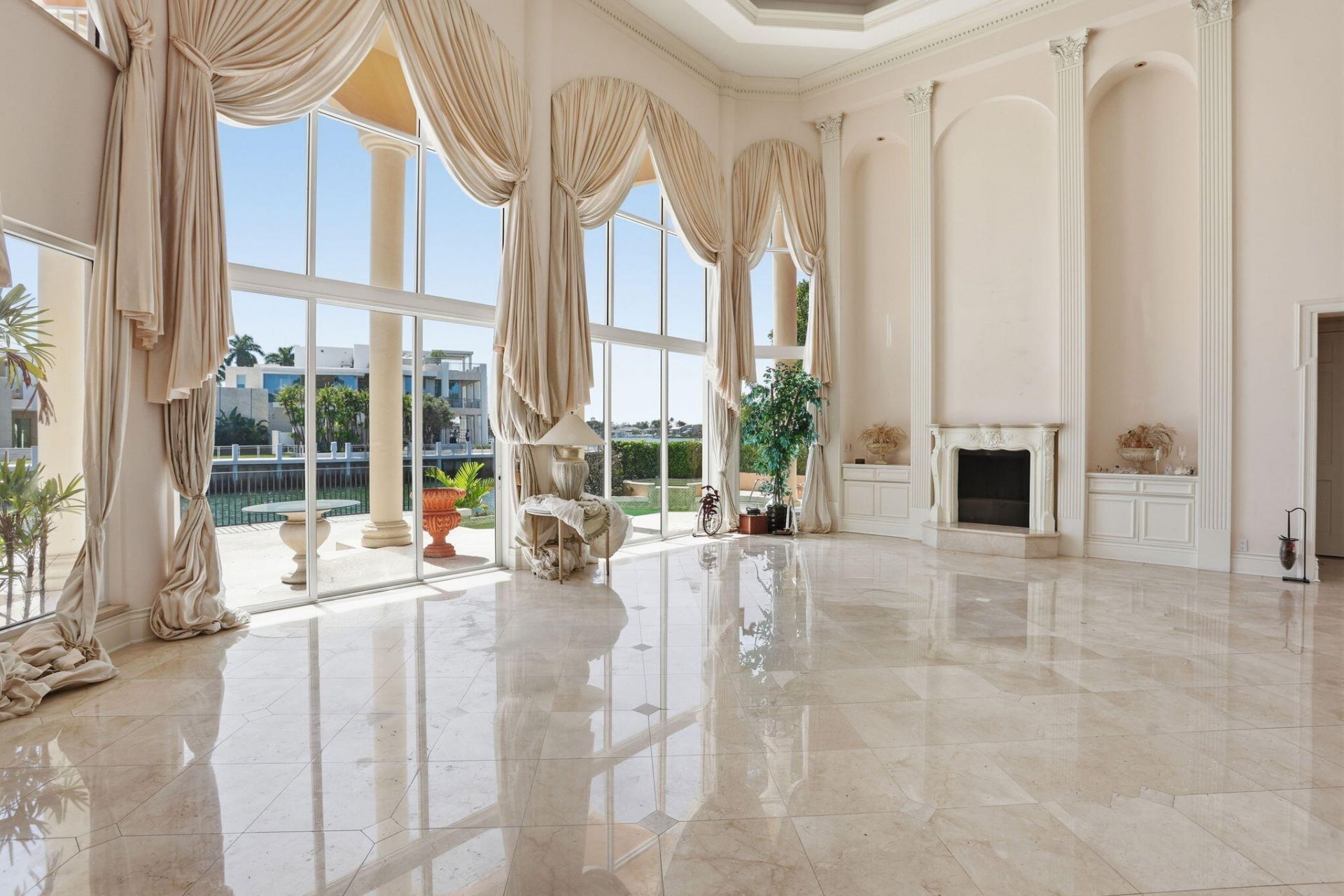 4 Isla Bahia Drive, Fort Lauderdale, FL 33316 Photo