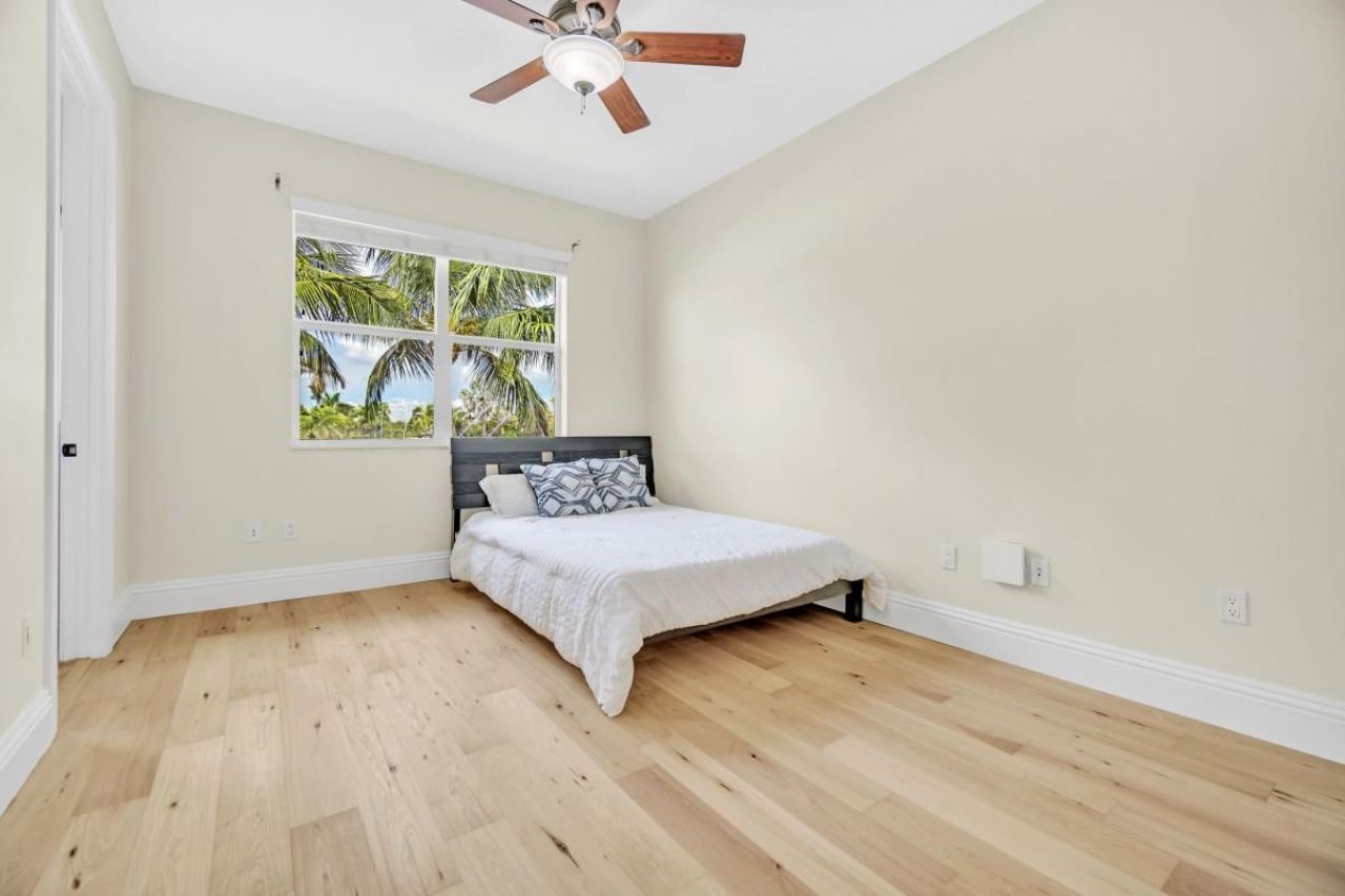 1261 NE 27th Way, Pompano Beach, FL 33062 Photo