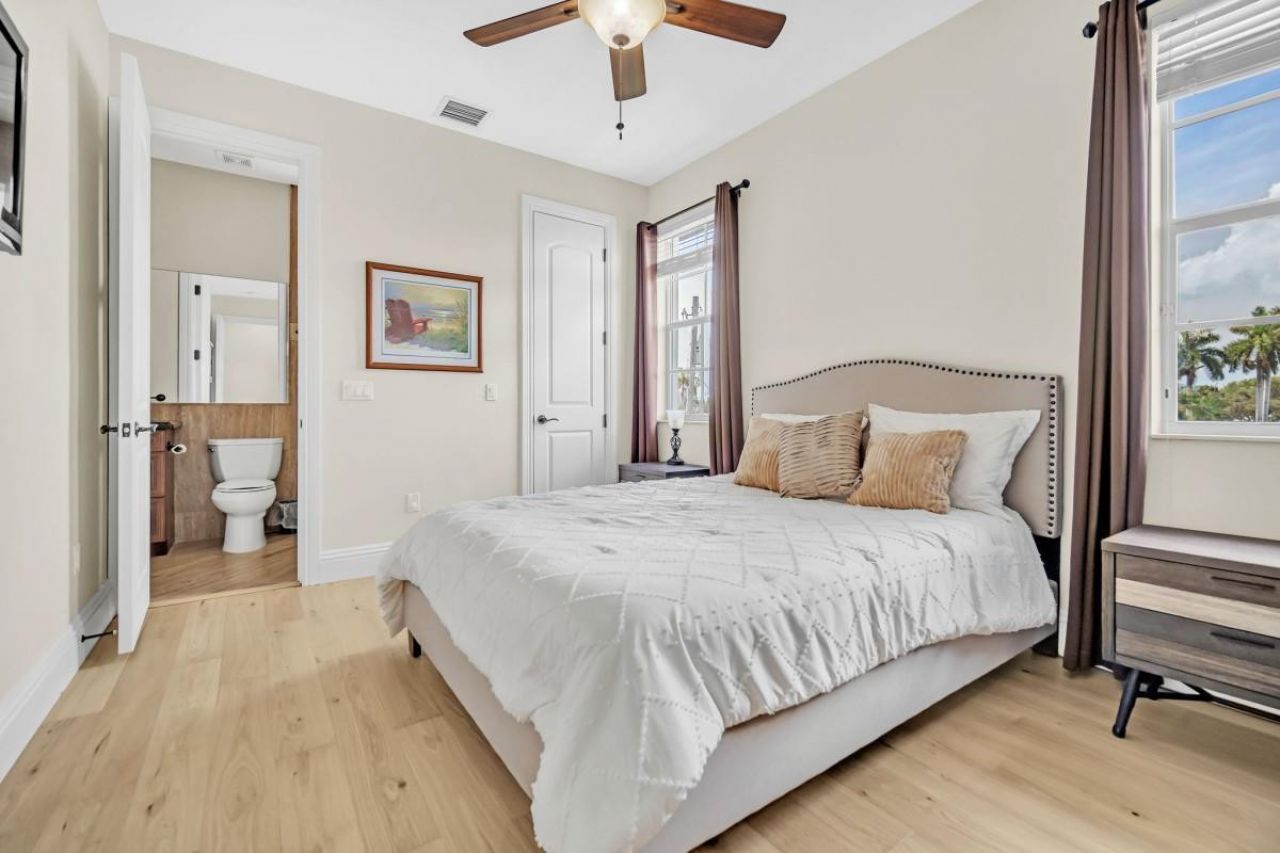 1261 NE 27th Way, Pompano Beach, FL 33062 Photo