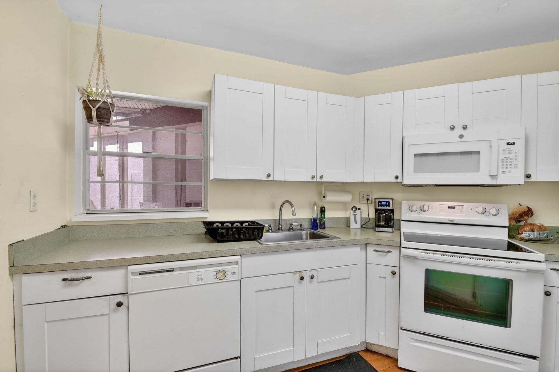 4 N Greenway Vlg Village N, Unit 206, Royal Palm Beach, FL 33411 Photo