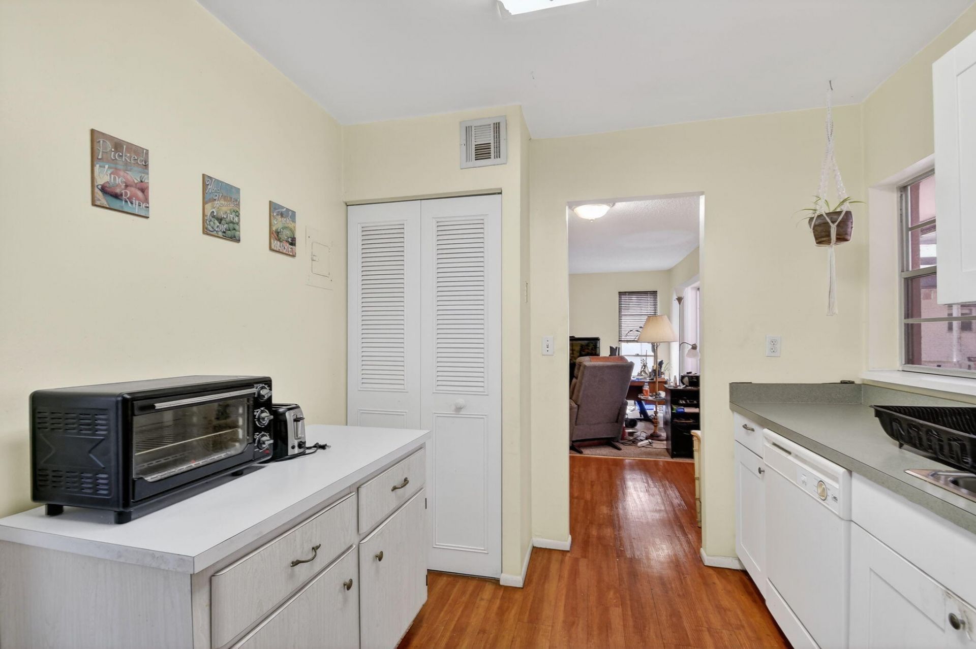 4 N Greenway Vlg Village N, Unit 206, Royal Palm Beach, FL 33411 Photo