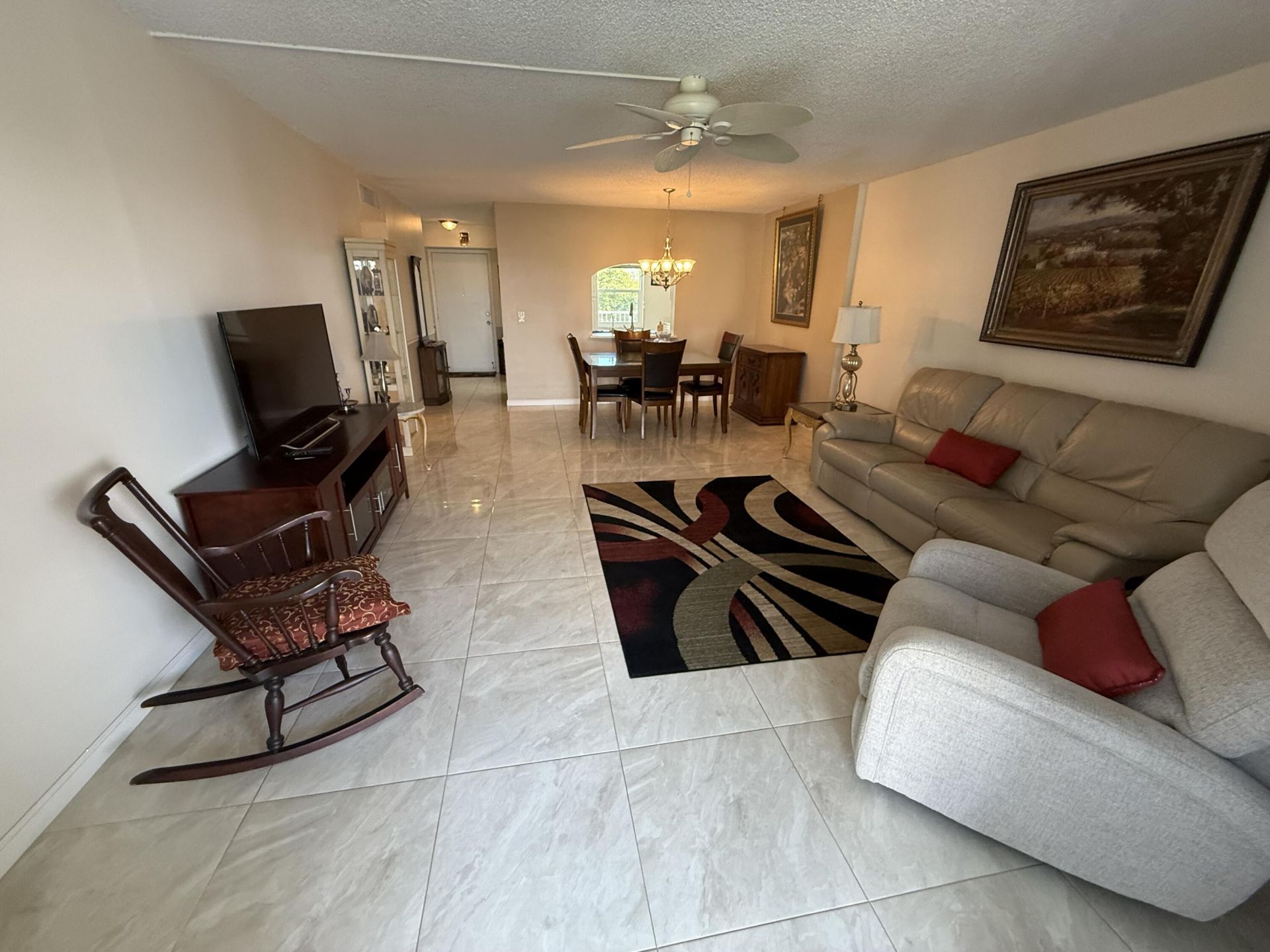 1024 SE 5th Avenue, Unit 308, Dania Beach, FL 33004 Photo