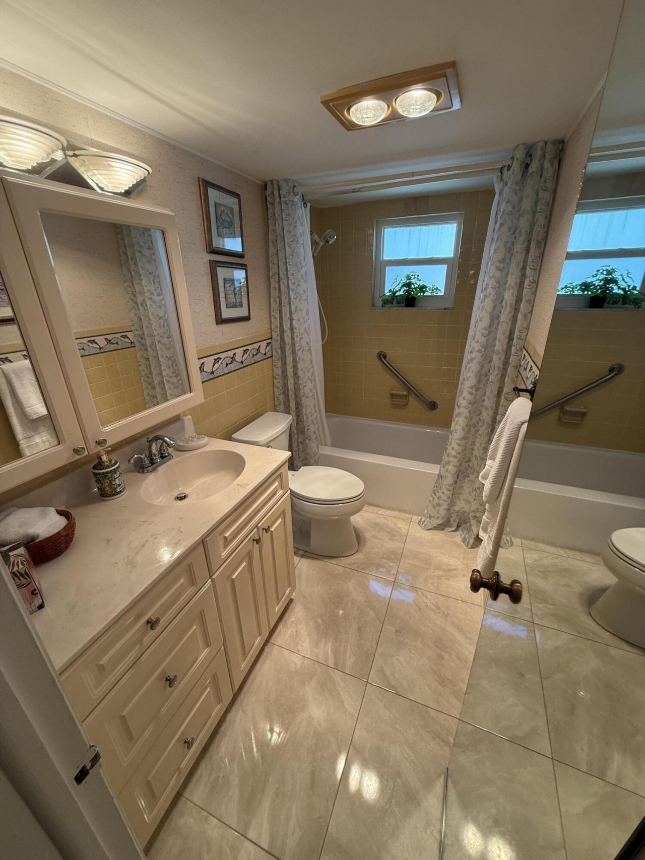 1024 SE 5th Avenue, Unit 308, Dania Beach, FL 33004 Photo