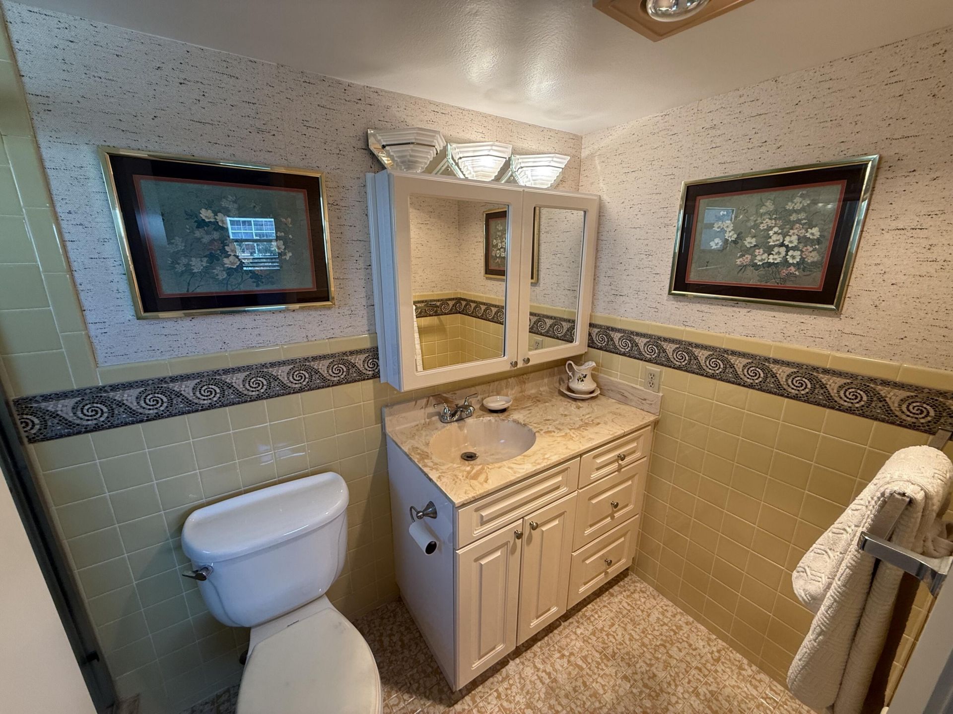 1024 SE 5th Avenue, Unit 308, Dania Beach, FL 33004 Photo