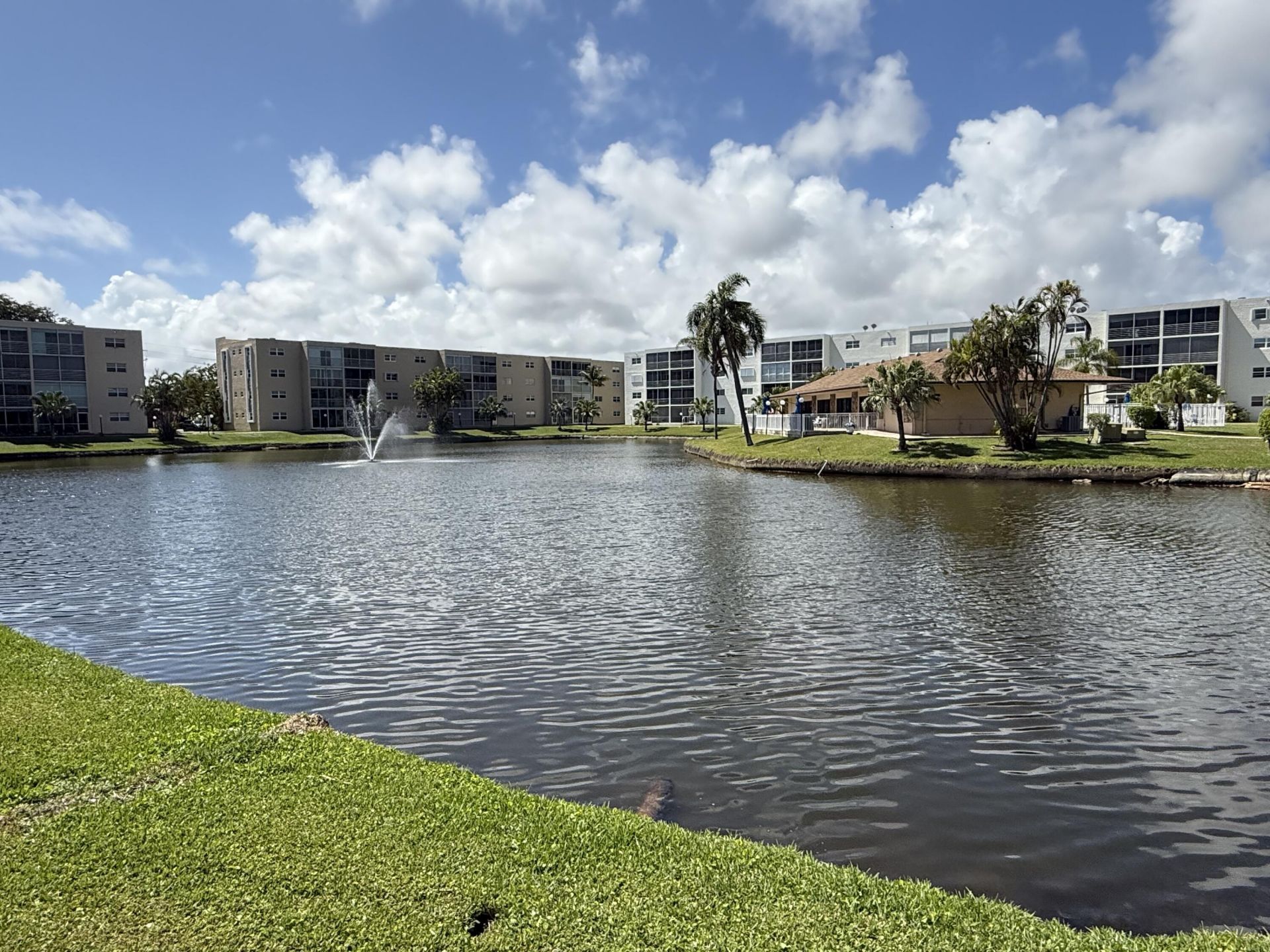 1024 SE 5th Avenue, Unit 308, Dania Beach, FL 33004 Photo