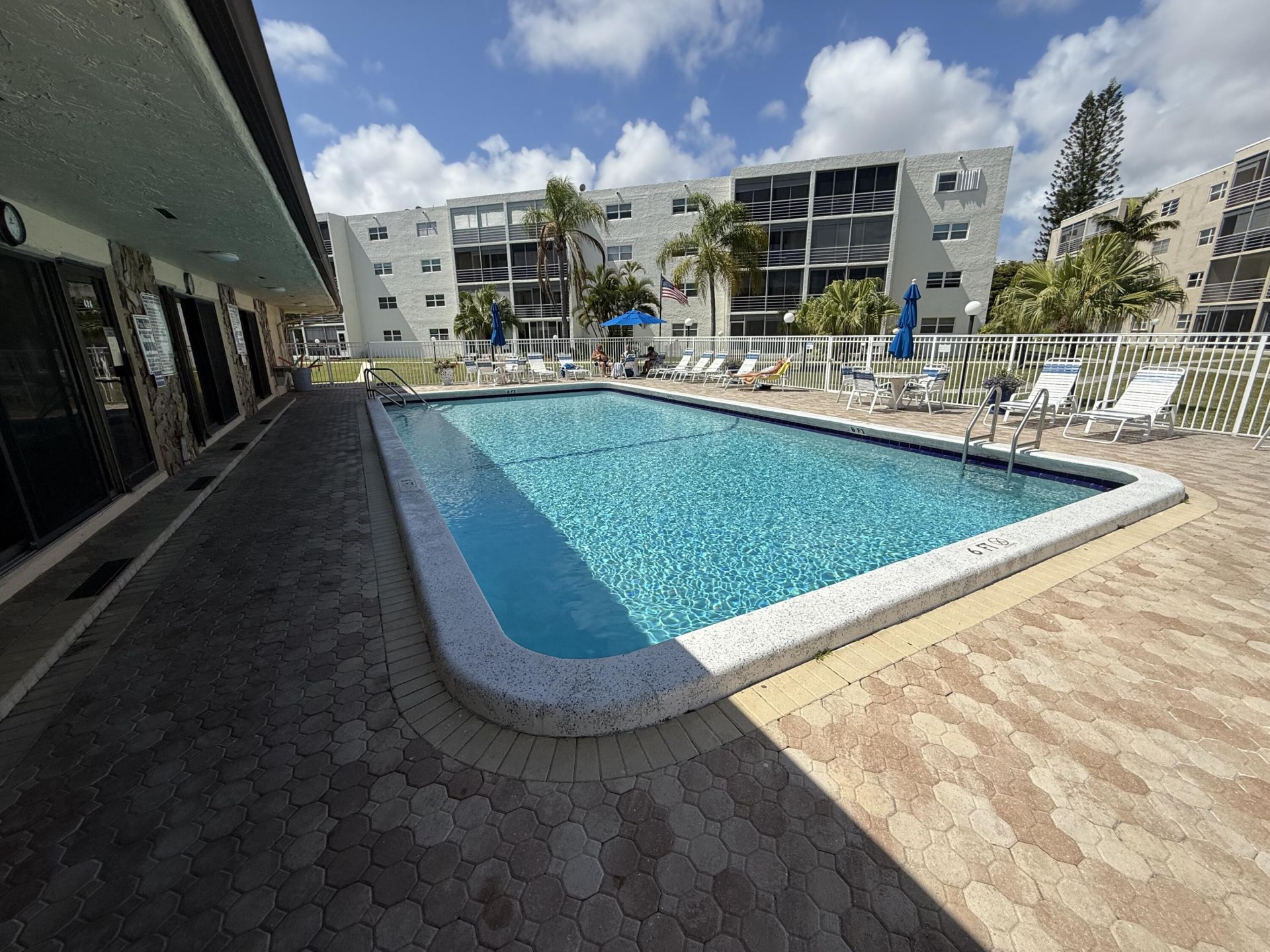 1024 SE 5th Avenue, Unit 308, Dania Beach, FL 33004 Photo