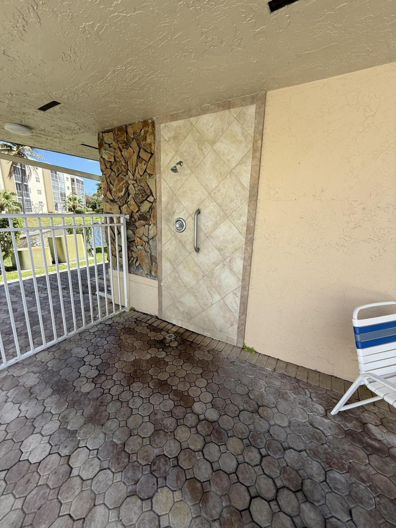 1024 SE 5th Avenue, Unit 308, Dania Beach, FL 33004 Photo