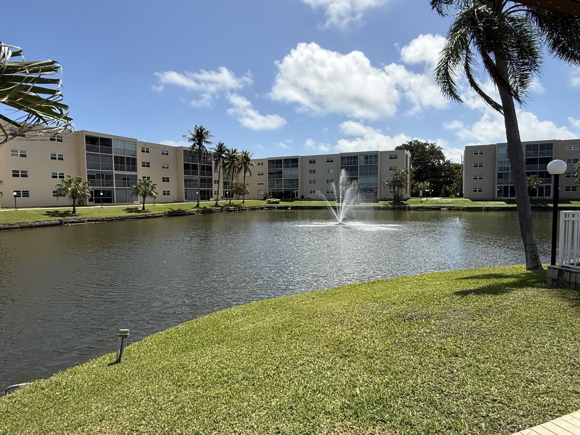 1024 SE 5th Avenue, Unit 308, Dania Beach, FL 33004 Photo