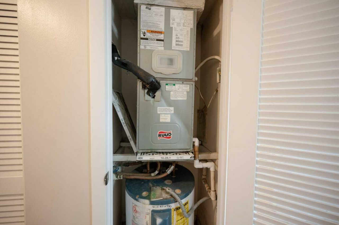 8861 Sunrise Lakes Boulevard, Unit 301, Sunrise, FL 33322 Photo