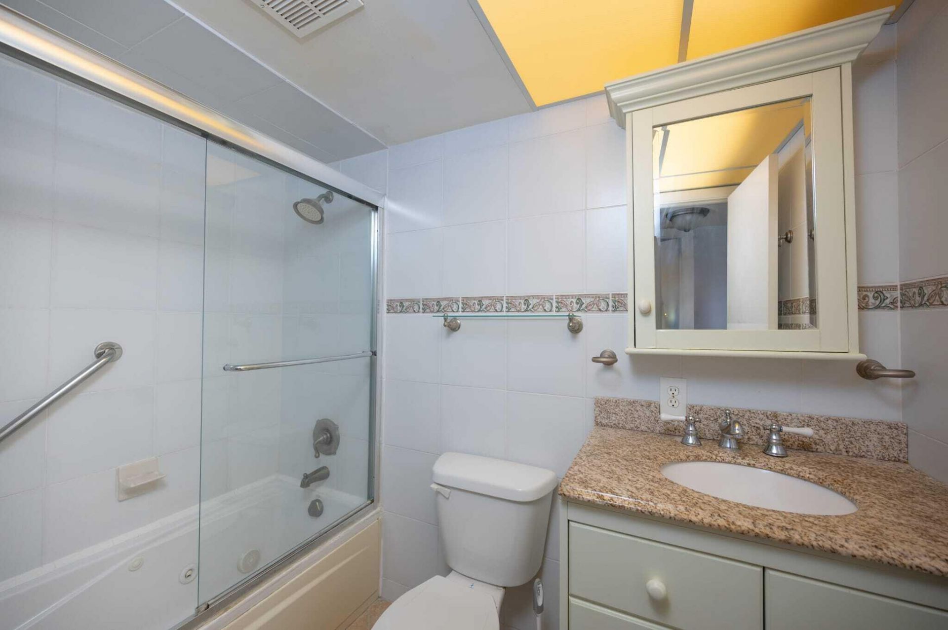 8861 Sunrise Lakes Boulevard, Unit 301, Sunrise, FL 33322 Photo