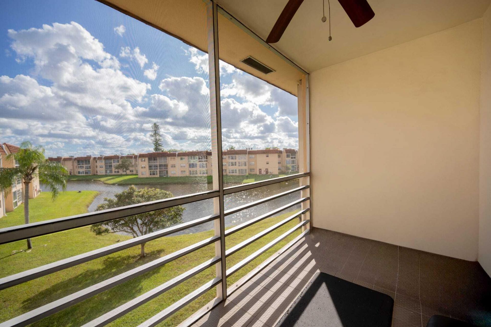 8861 Sunrise Lakes Boulevard, Unit 301, Sunrise, FL 33322 Photo