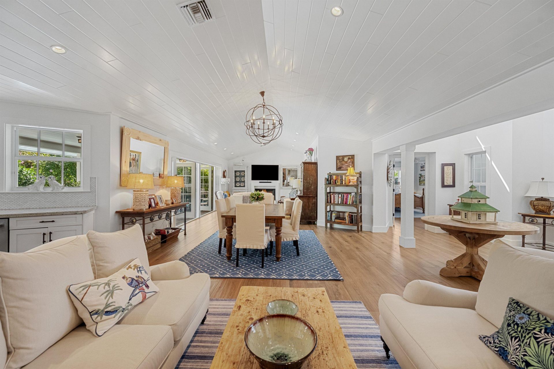 60 Colony Road, Jupiter Inlet Colony, FL 33469 Photo