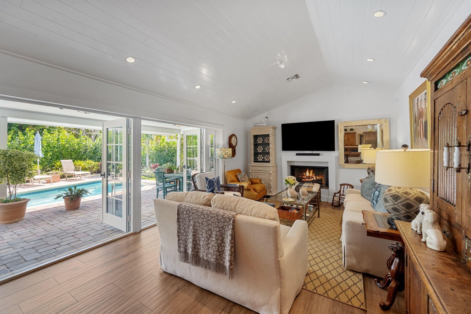 60 Colony Road, Jupiter Inlet Colony, FL 33469 Photo