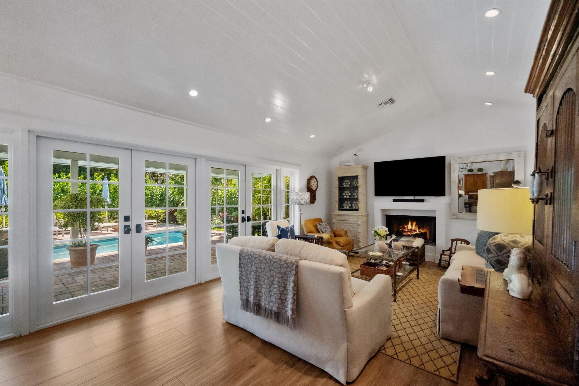 60 Colony Road, Jupiter Inlet Colony, FL 33469 Photo