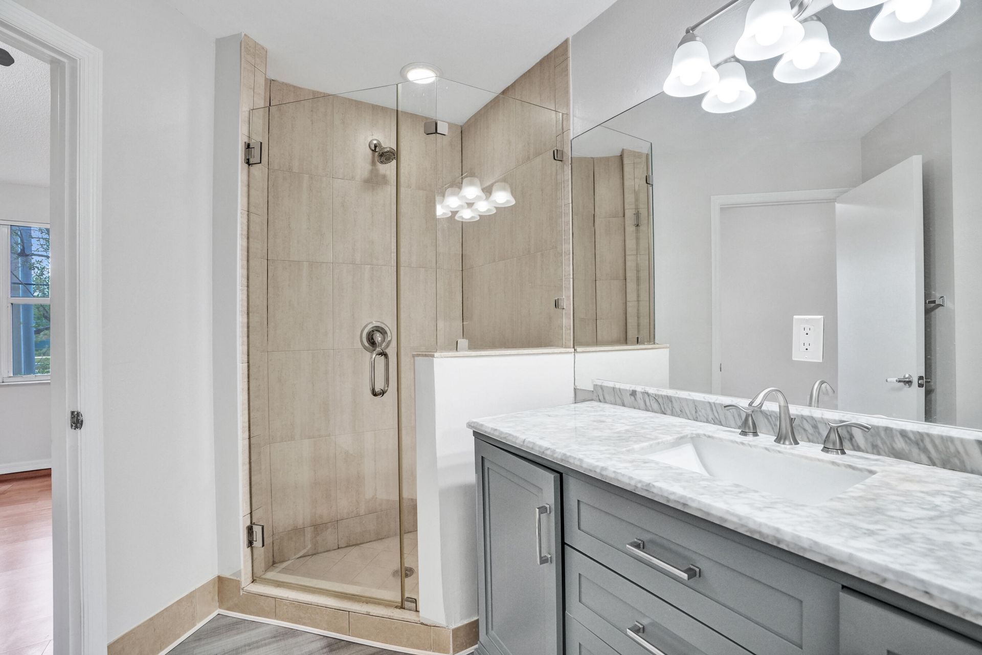 752 SW 122nd Terrace, Pembroke Pines, FL 33025 Photo