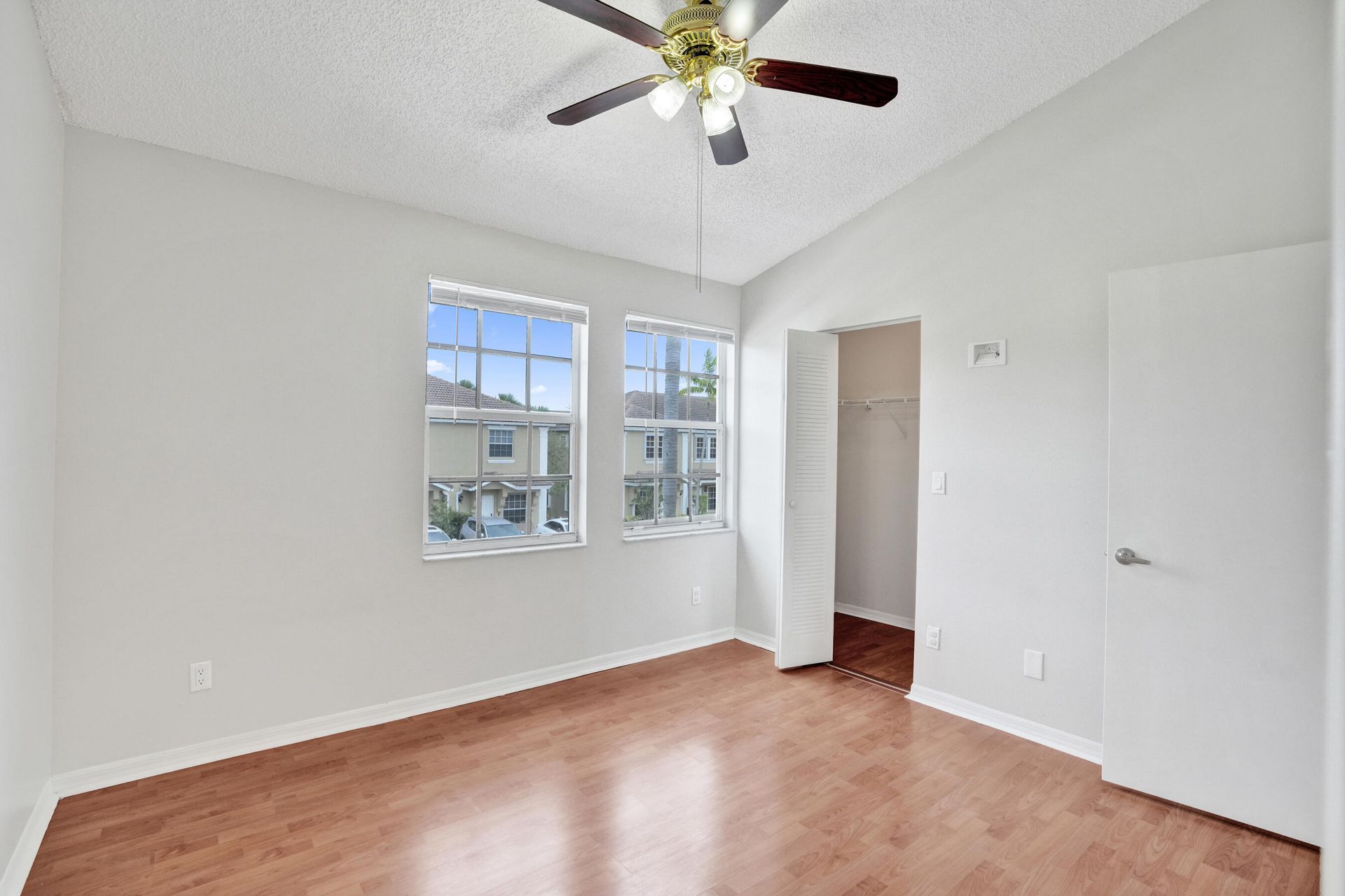 752 SW 122nd Terrace, Pembroke Pines, FL 33025 Photo