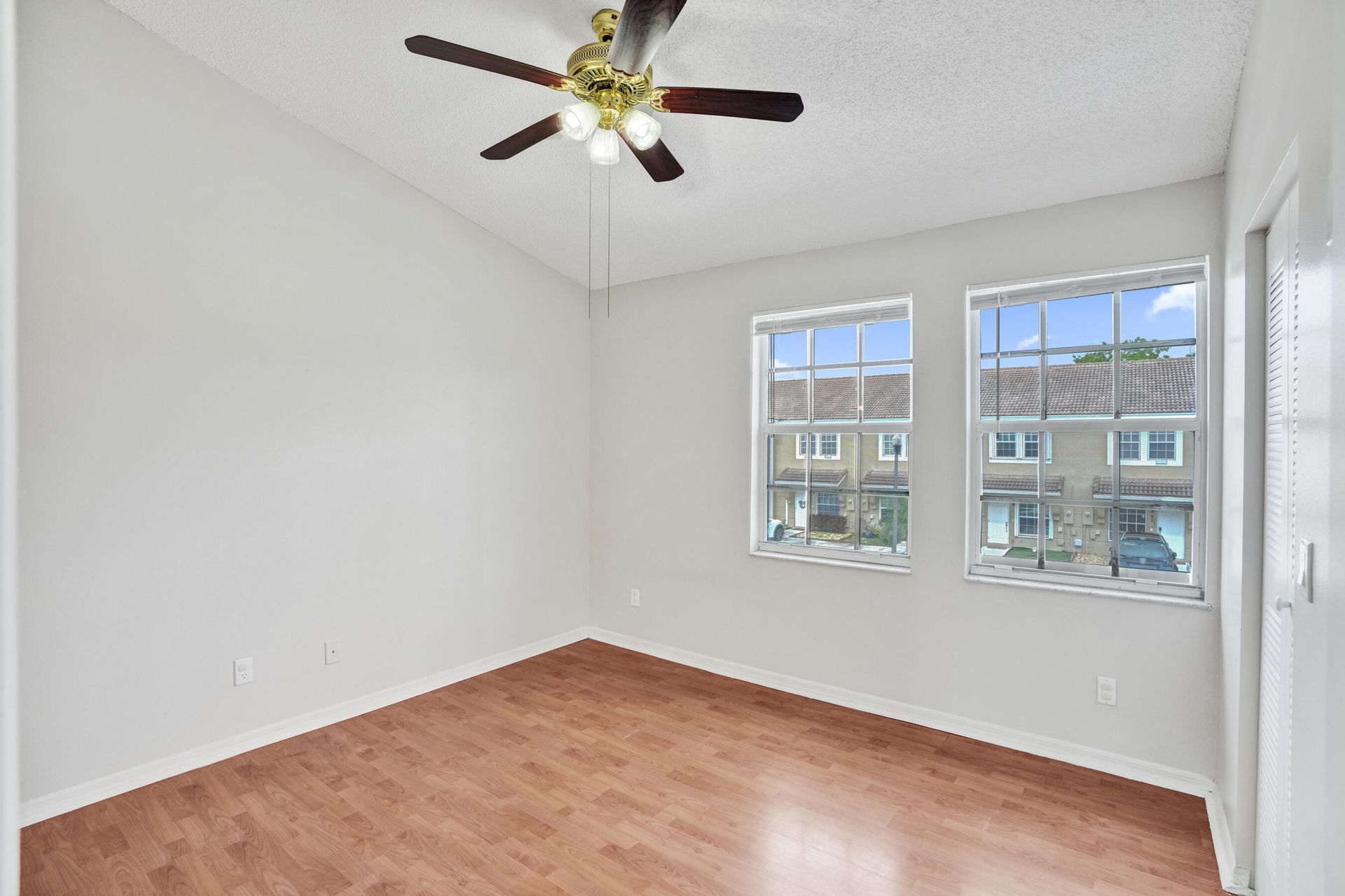 752 SW 122nd Terrace, Pembroke Pines, FL 33025 Photo