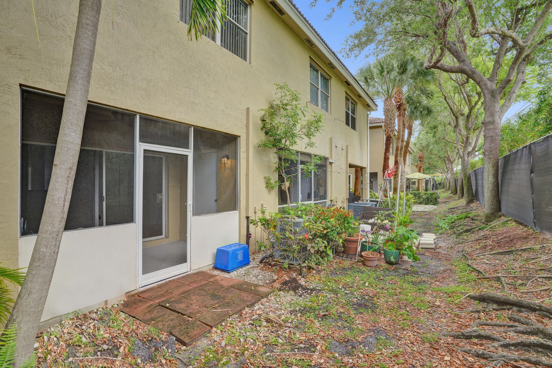 752 SW 122nd Terrace, Pembroke Pines, FL 33025 Photo