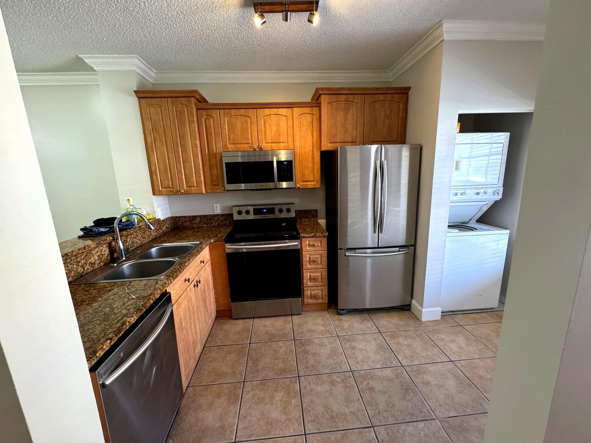 752 SW 122nd Terrace, Pembroke Pines, FL 33025 Photo