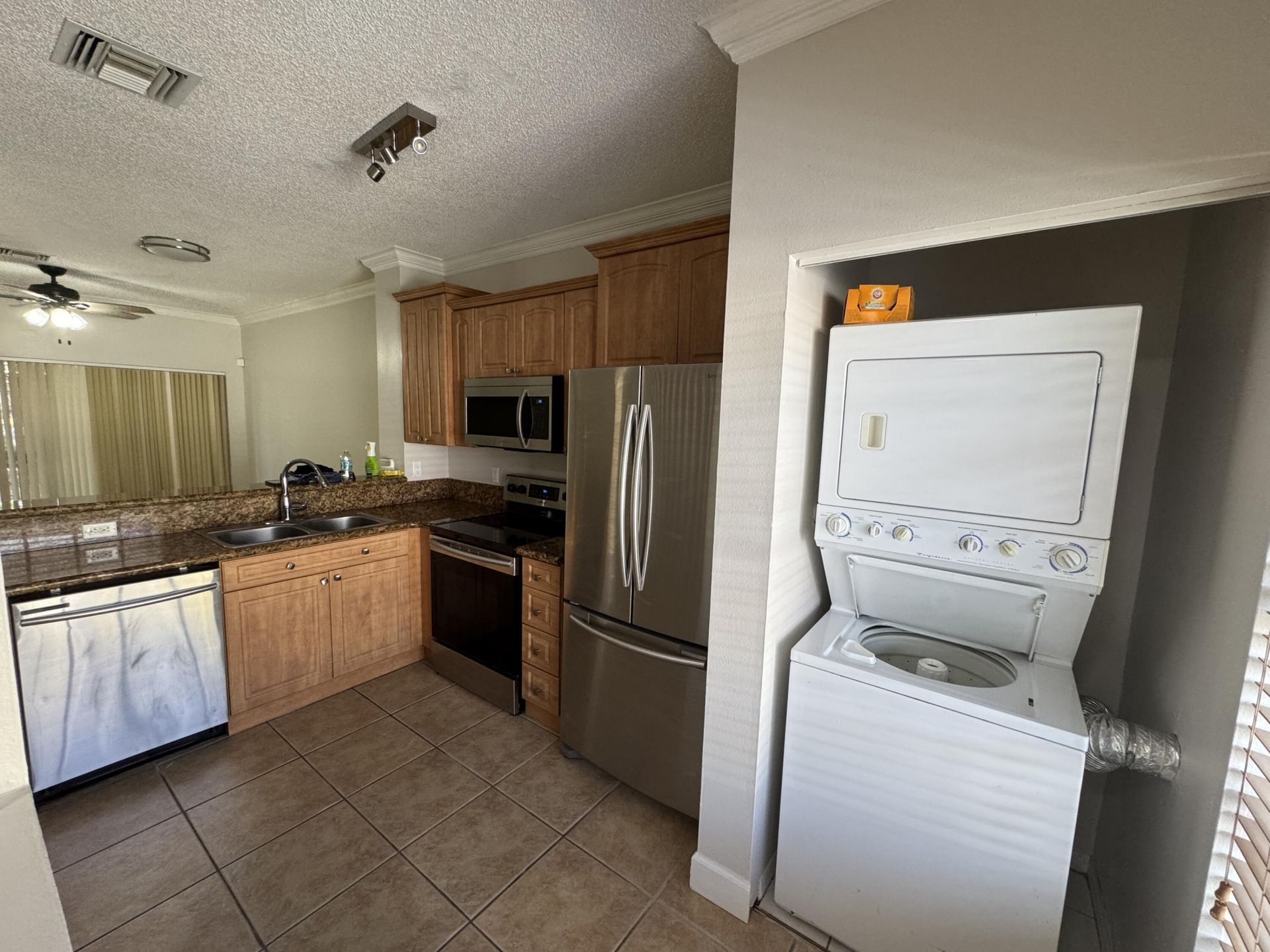 752 SW 122nd Ter, Pembroke Pines, FL 33025 Photo