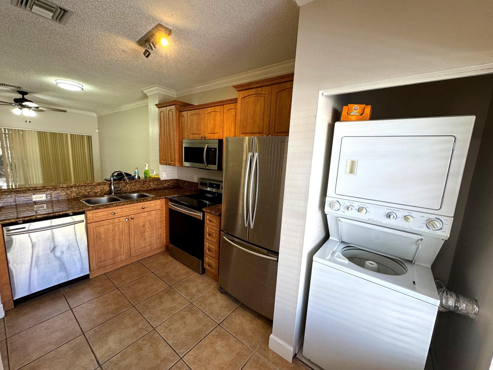 752 SW 122nd Terrace, Pembroke Pines, FL 33025 Photo