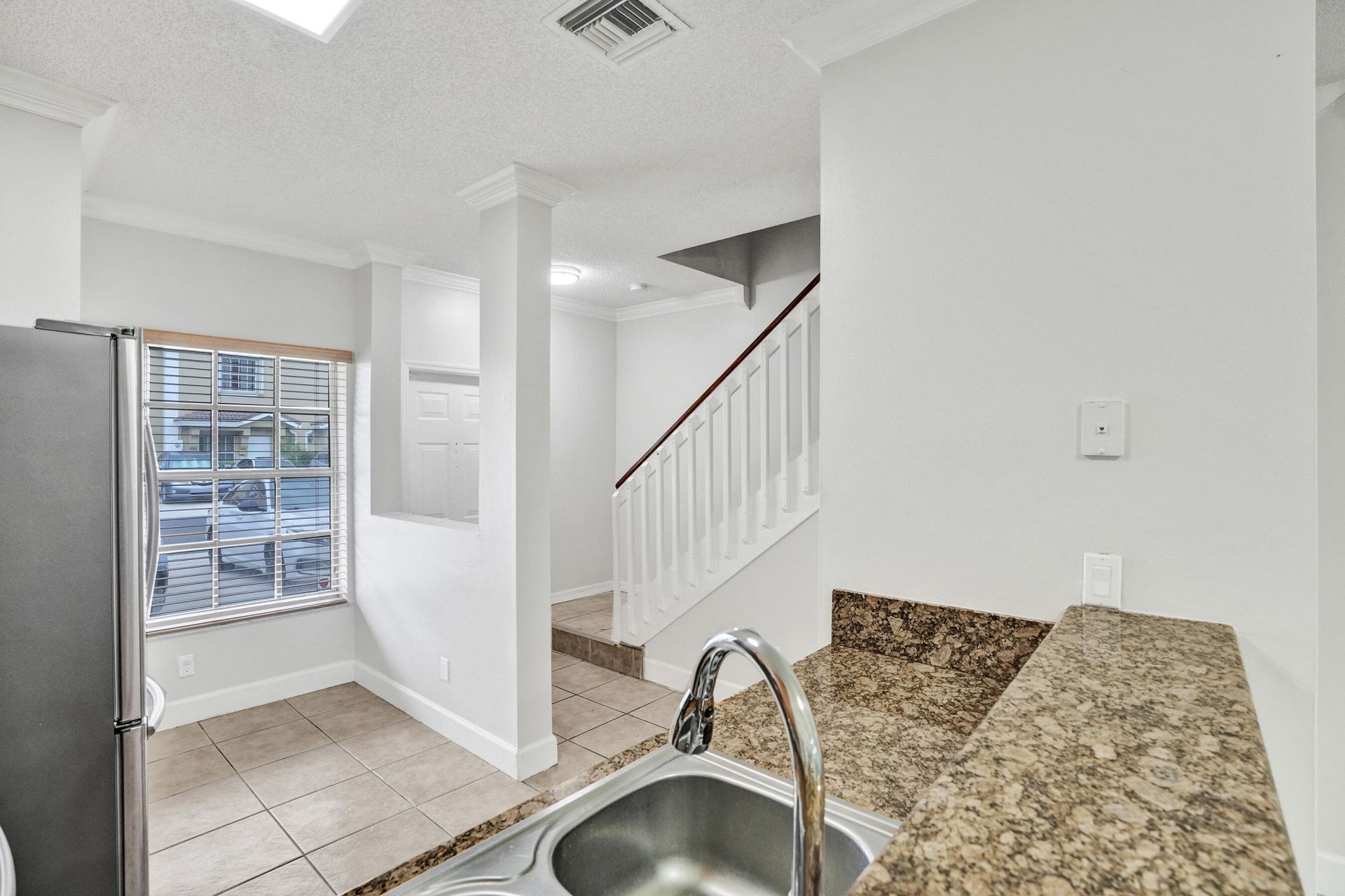 752 SW 122nd Terrace, Pembroke Pines, FL 33025 Photo