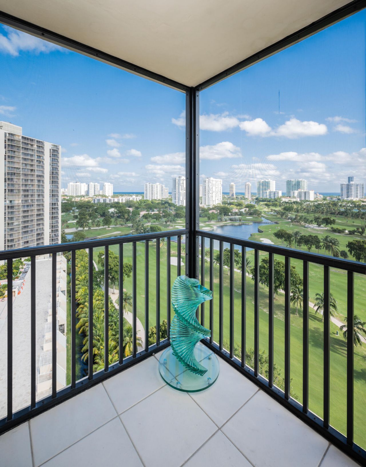 20335 W Country Club Dr, Unit 1704, Aventura, FL 33180 Photo