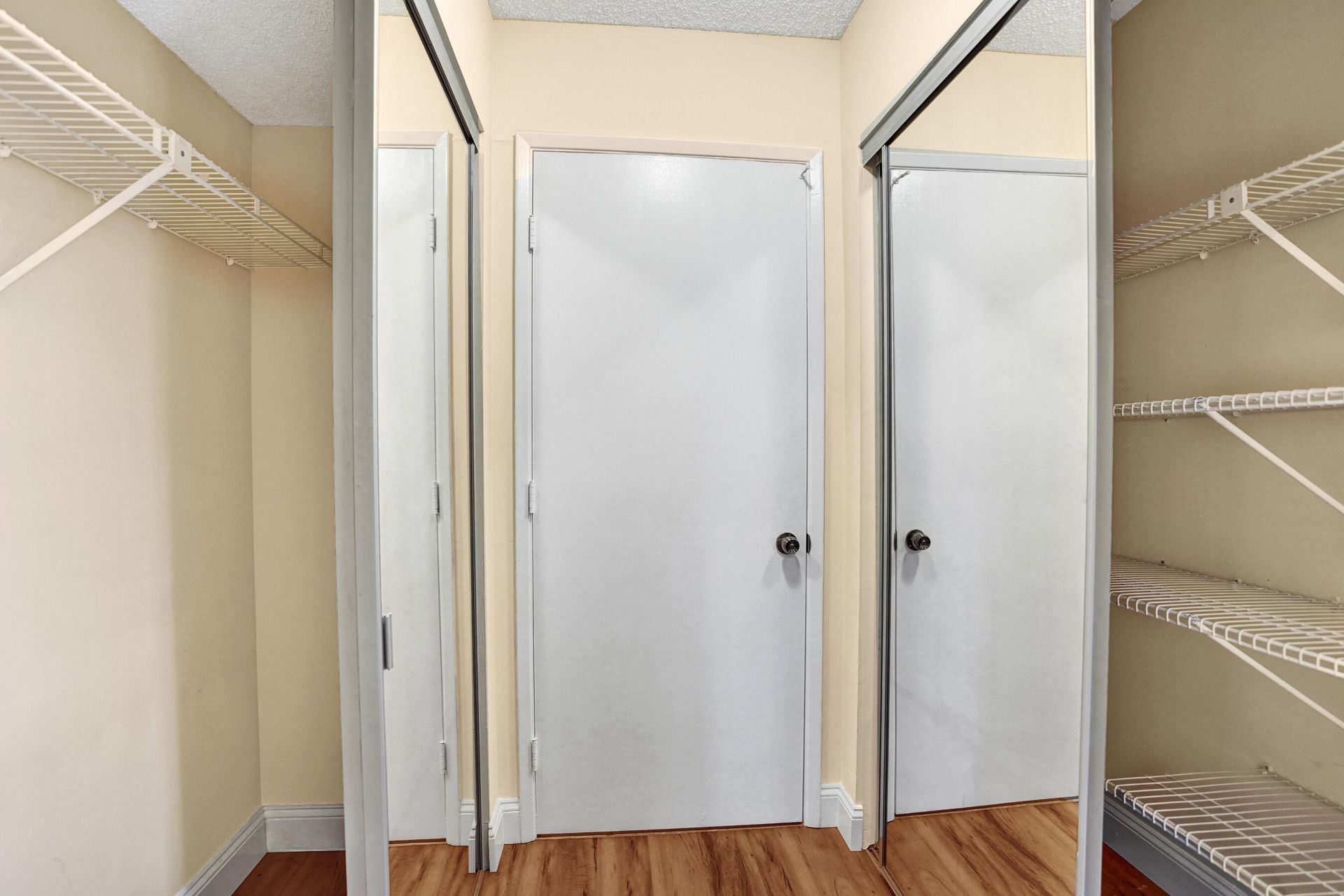 9005 Flynn Circle, Unit 1, Boca Raton, FL 33496 Photo