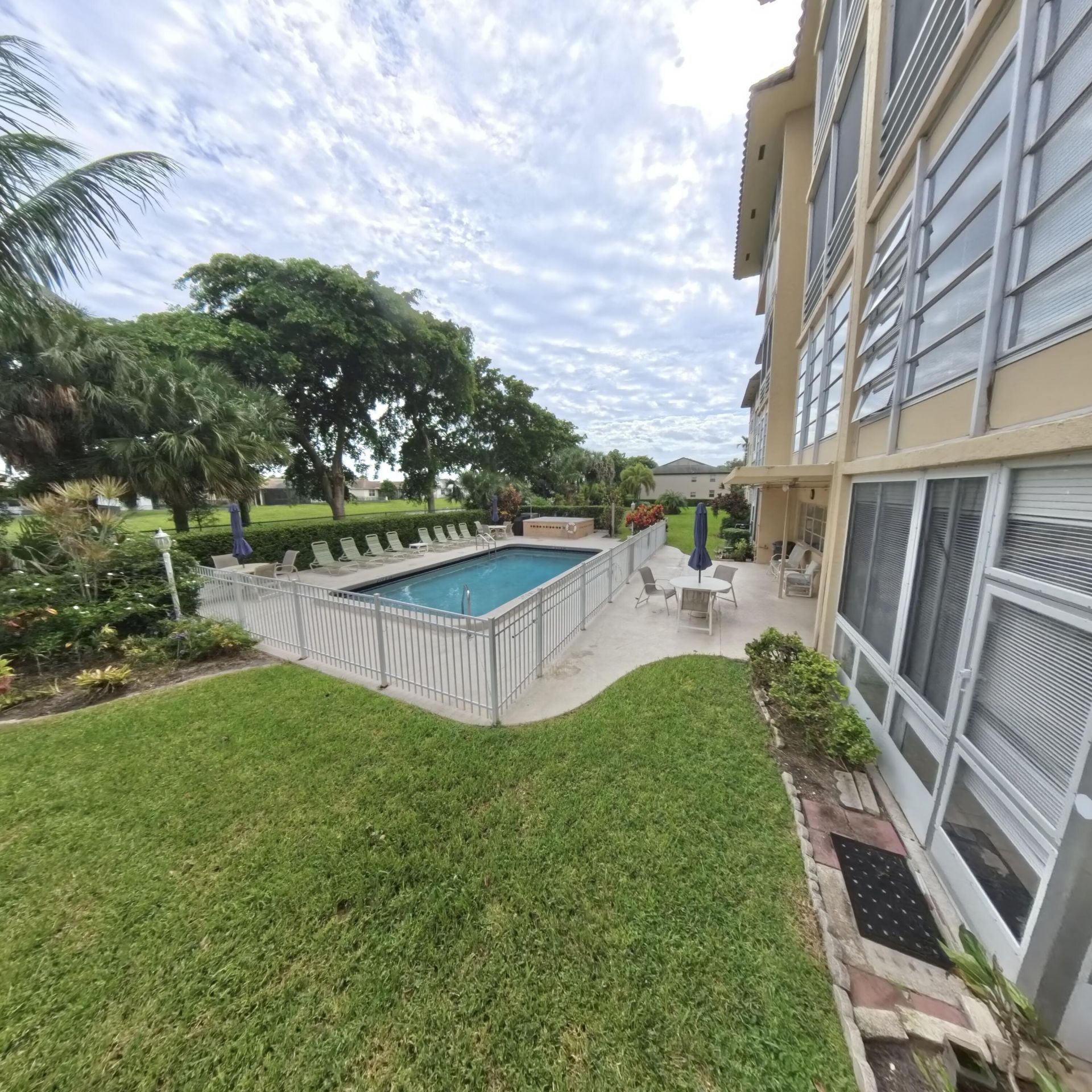 4100 Crystal Lake Drive, Unit 209, Pompano Beach, FL 33064 Photo