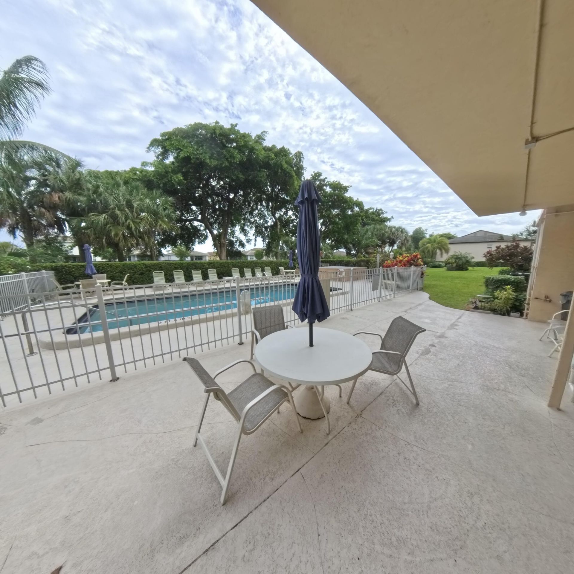 4100 Crystal Lake Drive, Unit 209, Pompano Beach, FL 33064 Photo