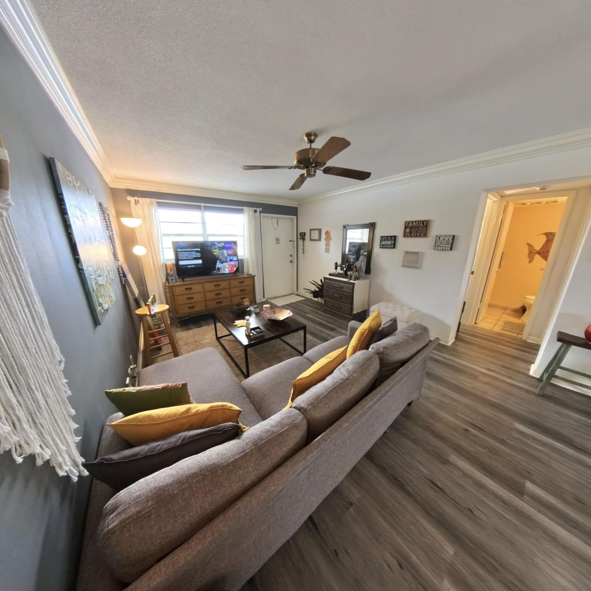 4100 Crystal Lake Drive, Unit 209, Pompano Beach, FL 33064 Photo