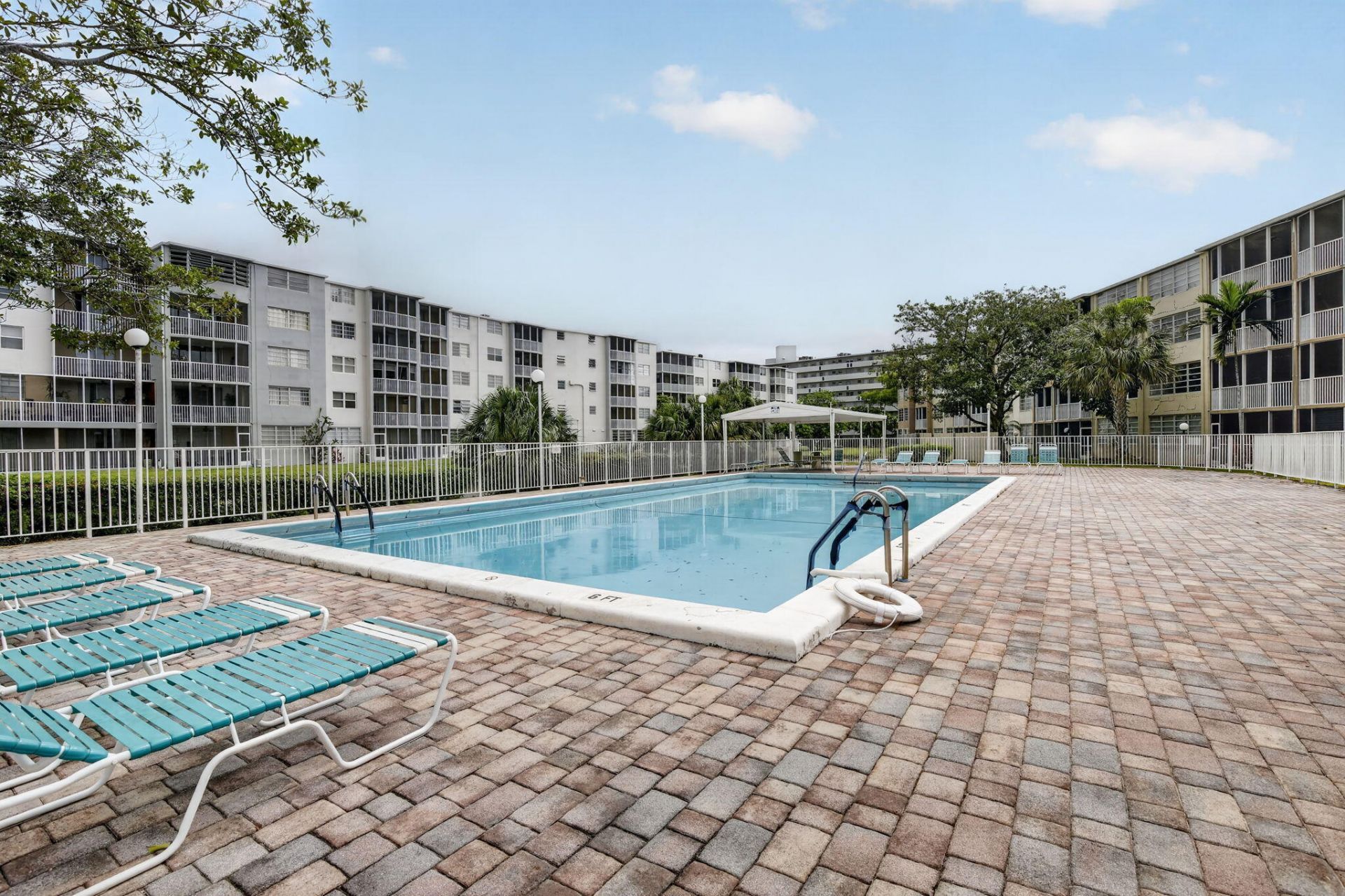 1690 NE 191st Street, Unit 408-1, Miami, FL 33179 Photo