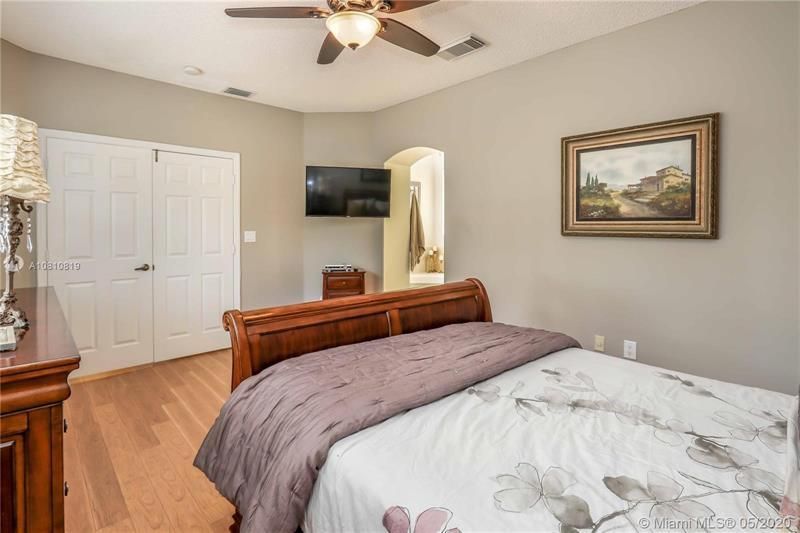 1115 Linden Street, Hollywood, FL 33019 Photo