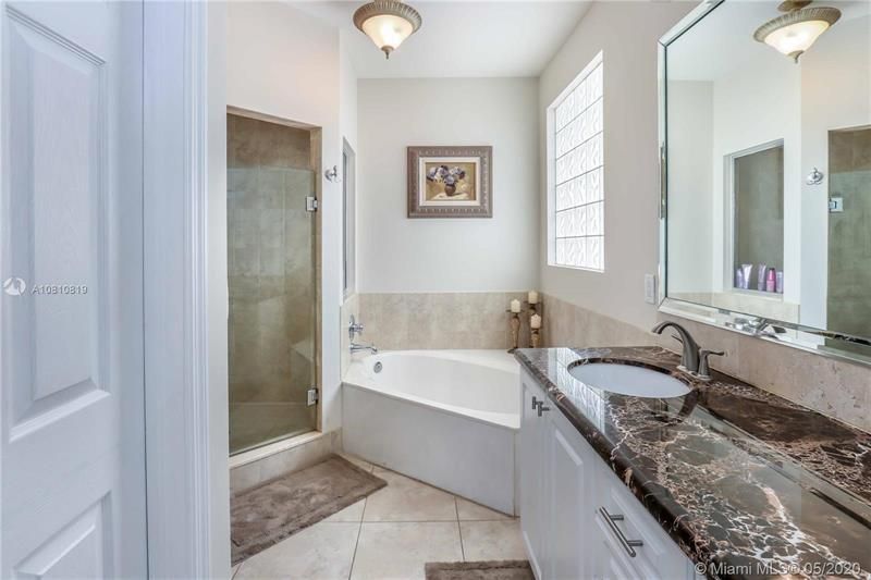 1115 Linden Street, Hollywood, FL 33019 Photo