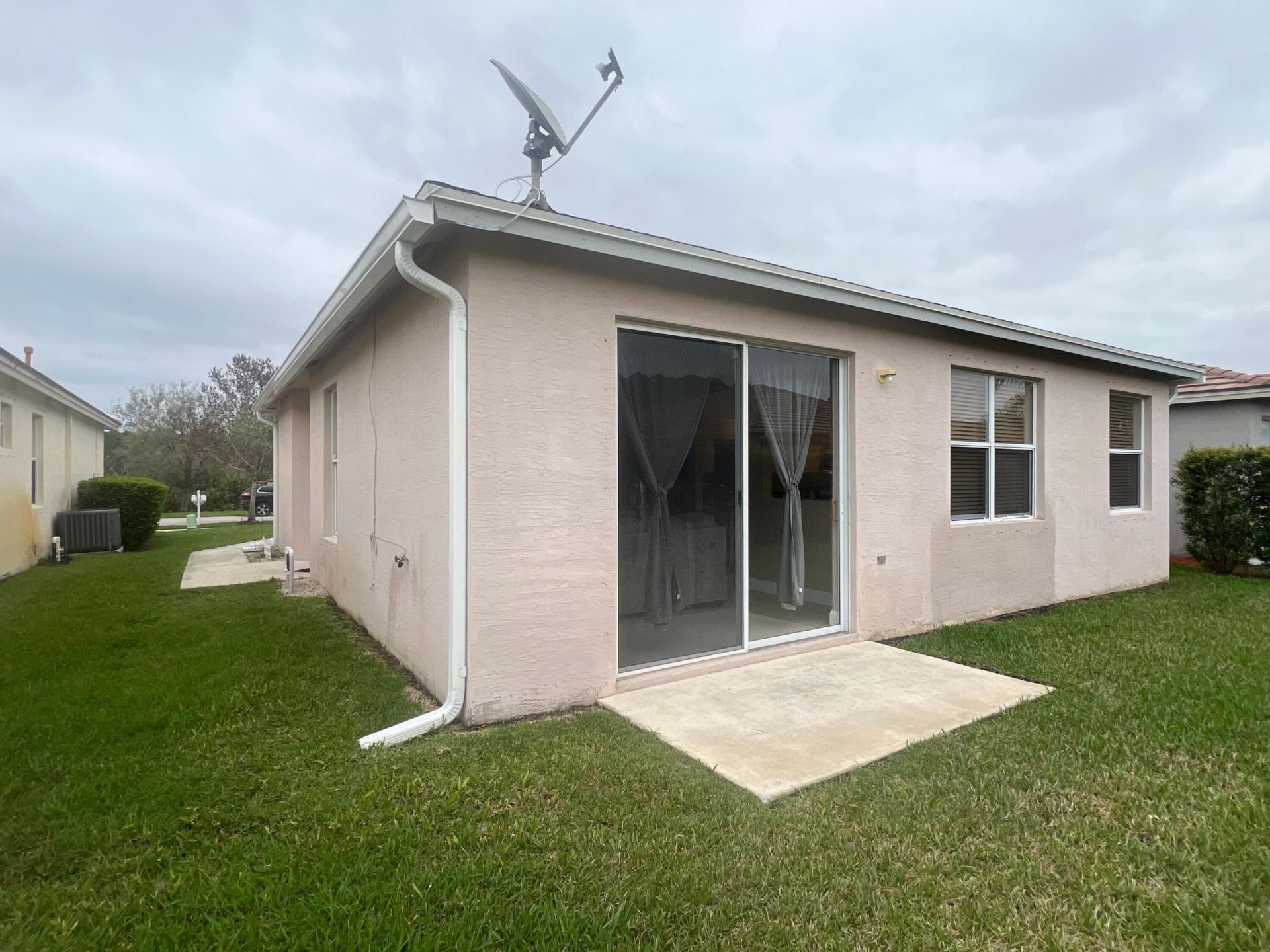 252 SW Manatee Springs Way, Port Saint Lucie, FL 34986 Photo